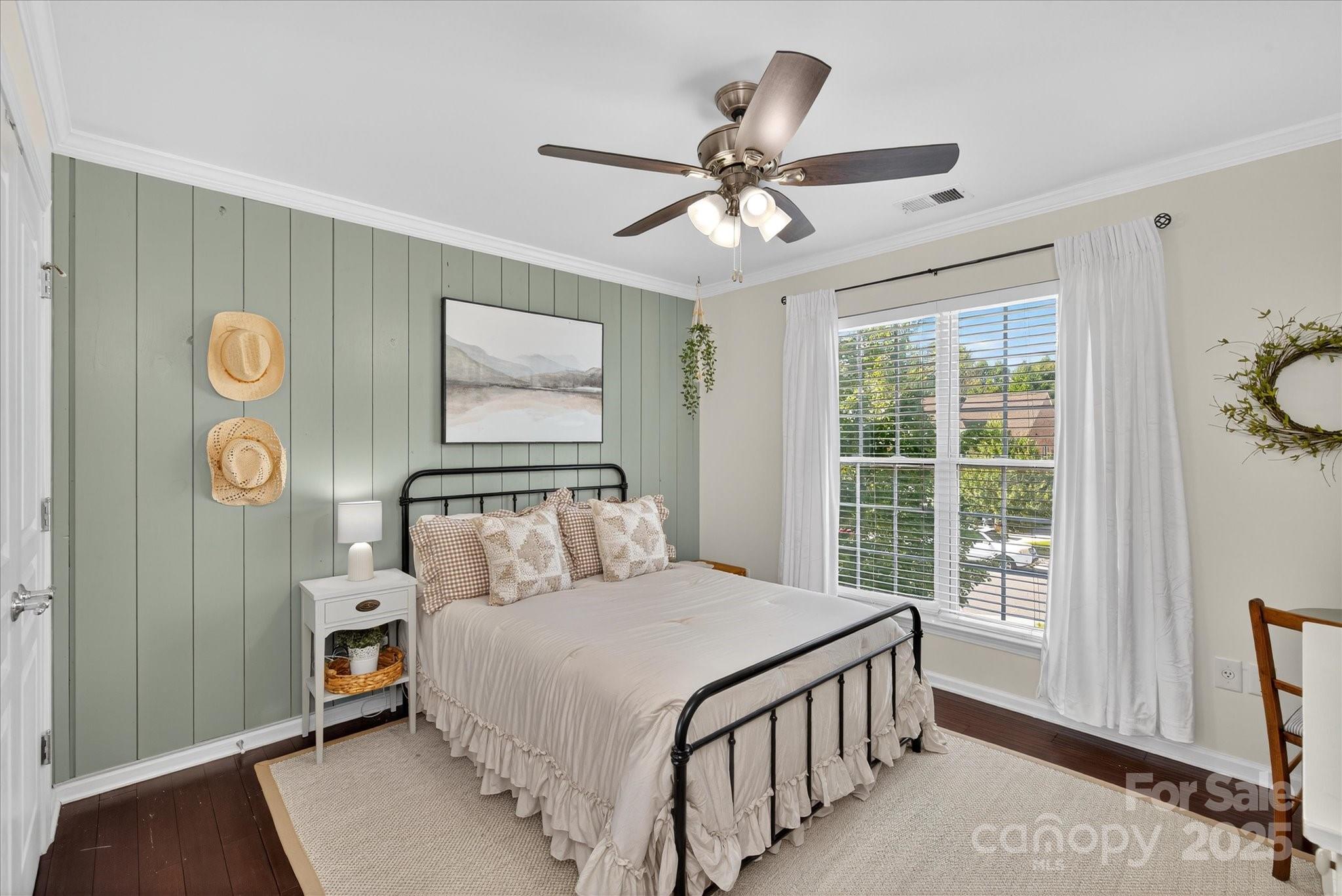 9911 Silverling Drive