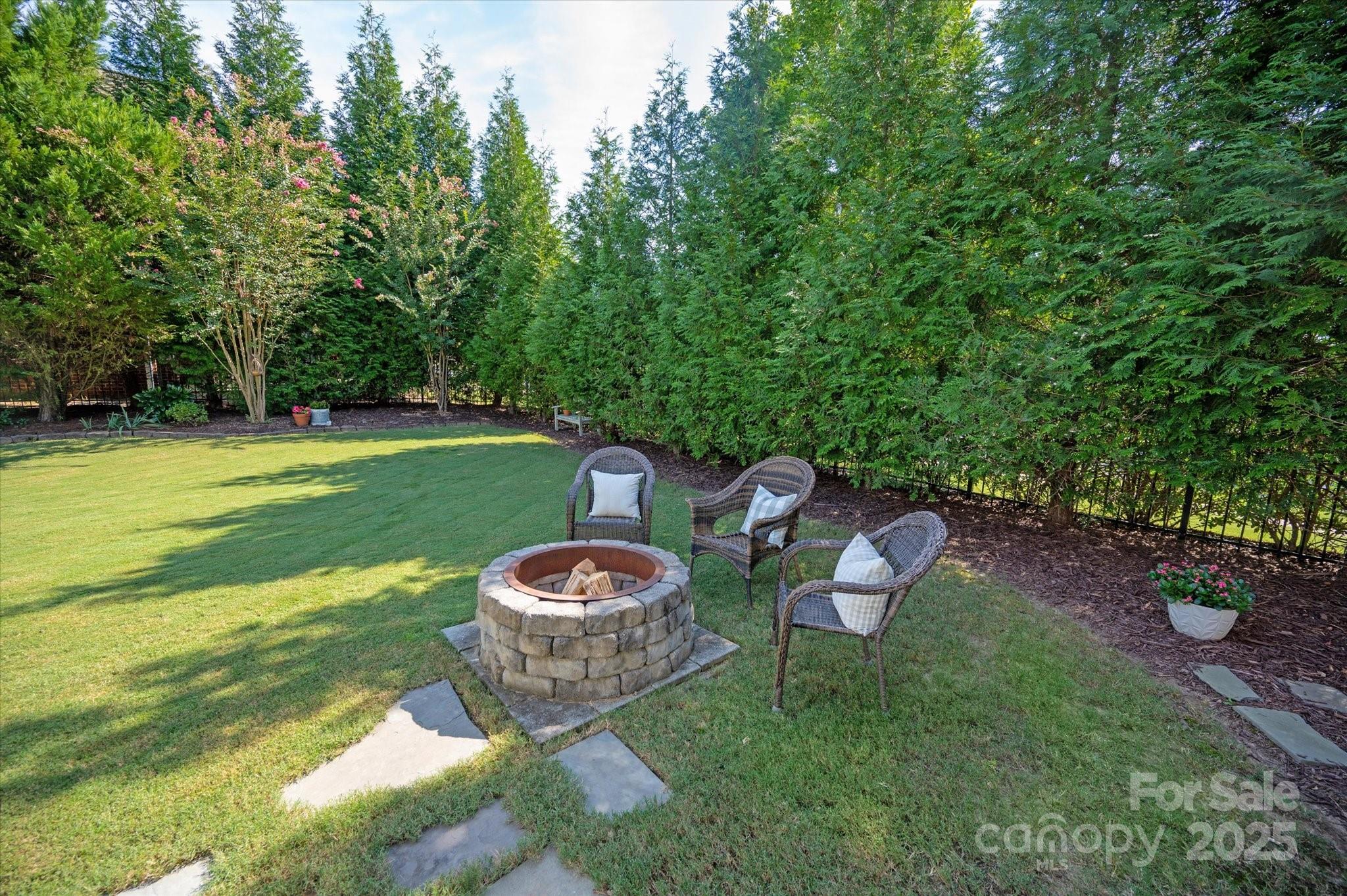 9911 Silverling Drive