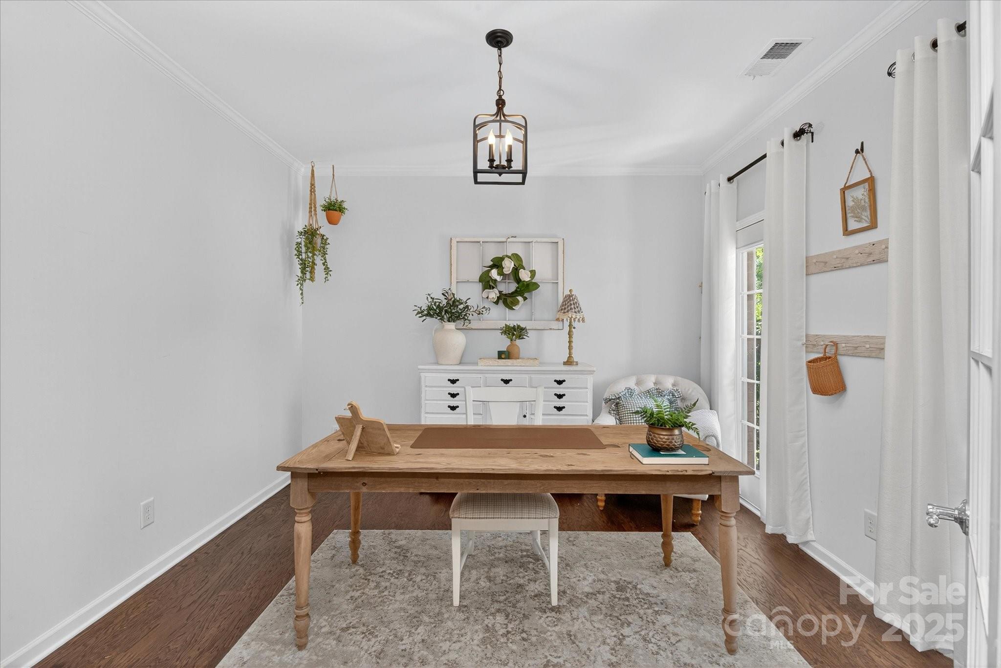 9911 Silverling Drive