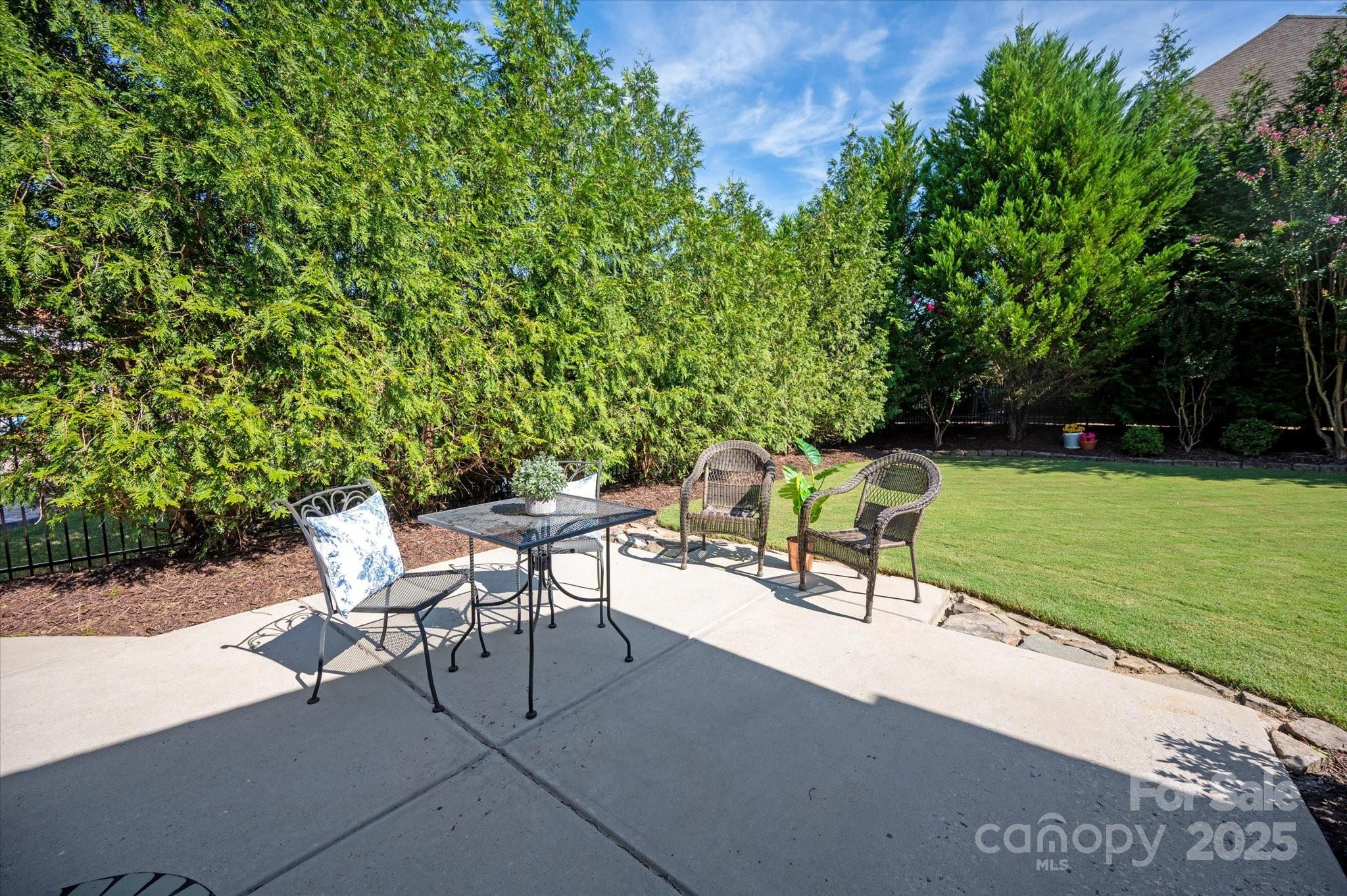 9911 Silverling Drive