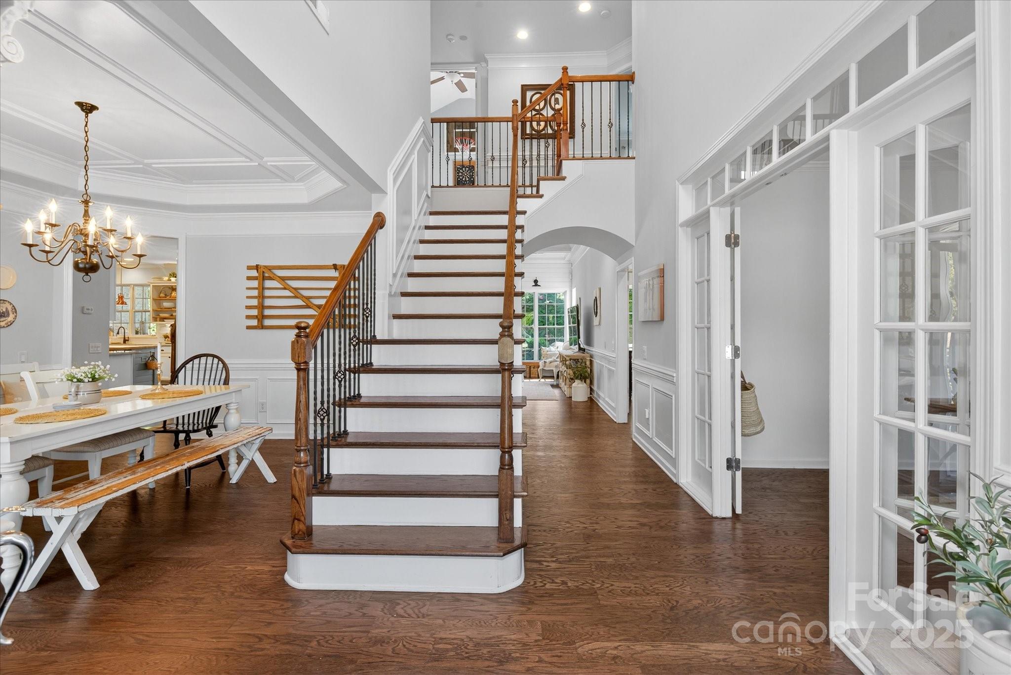 9911 Silverling Drive