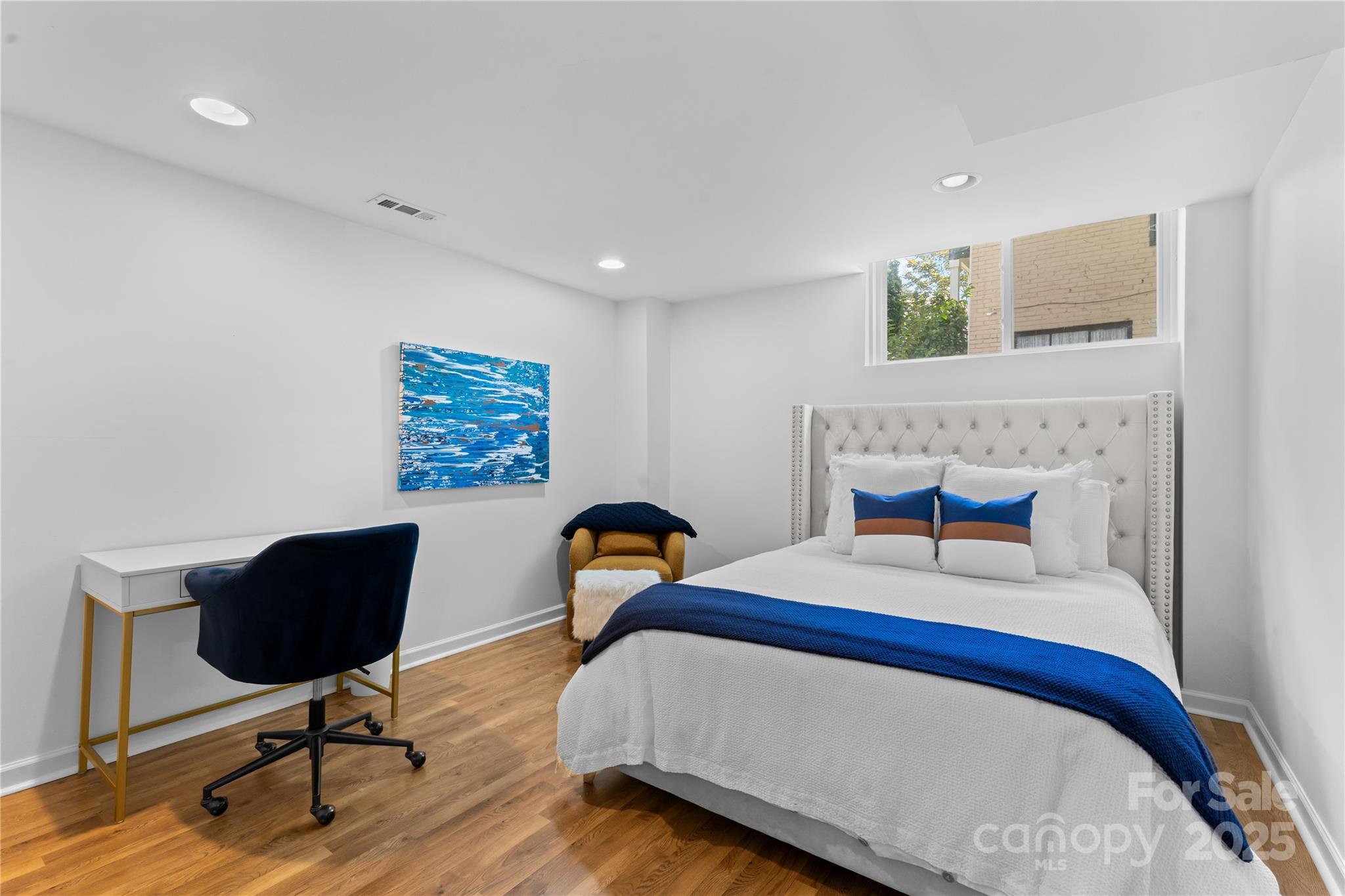 5128 Valley Stream Road