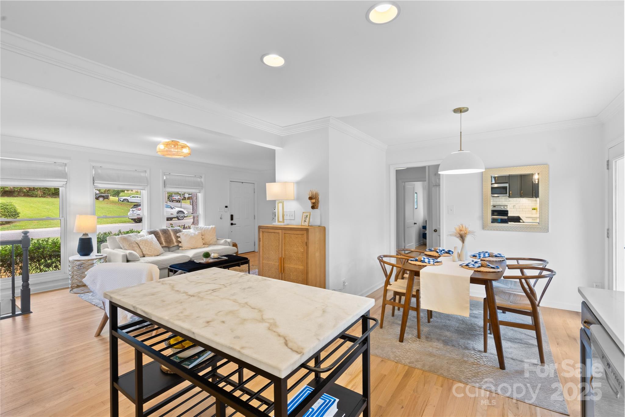 5128 Valley Stream Road