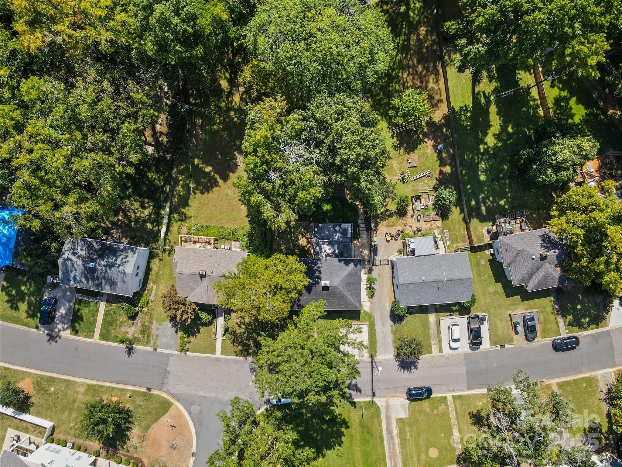 5128 Valley Stream Road