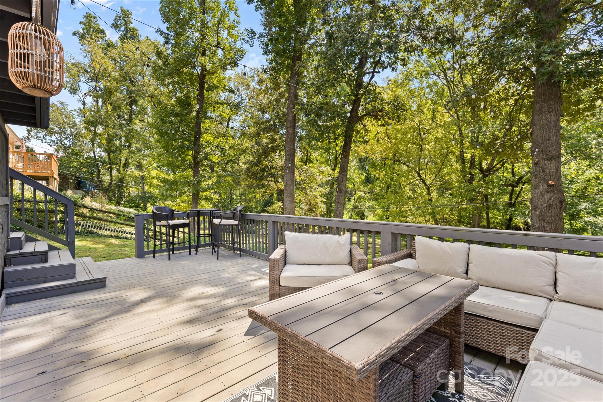 5128 Valley Stream Road