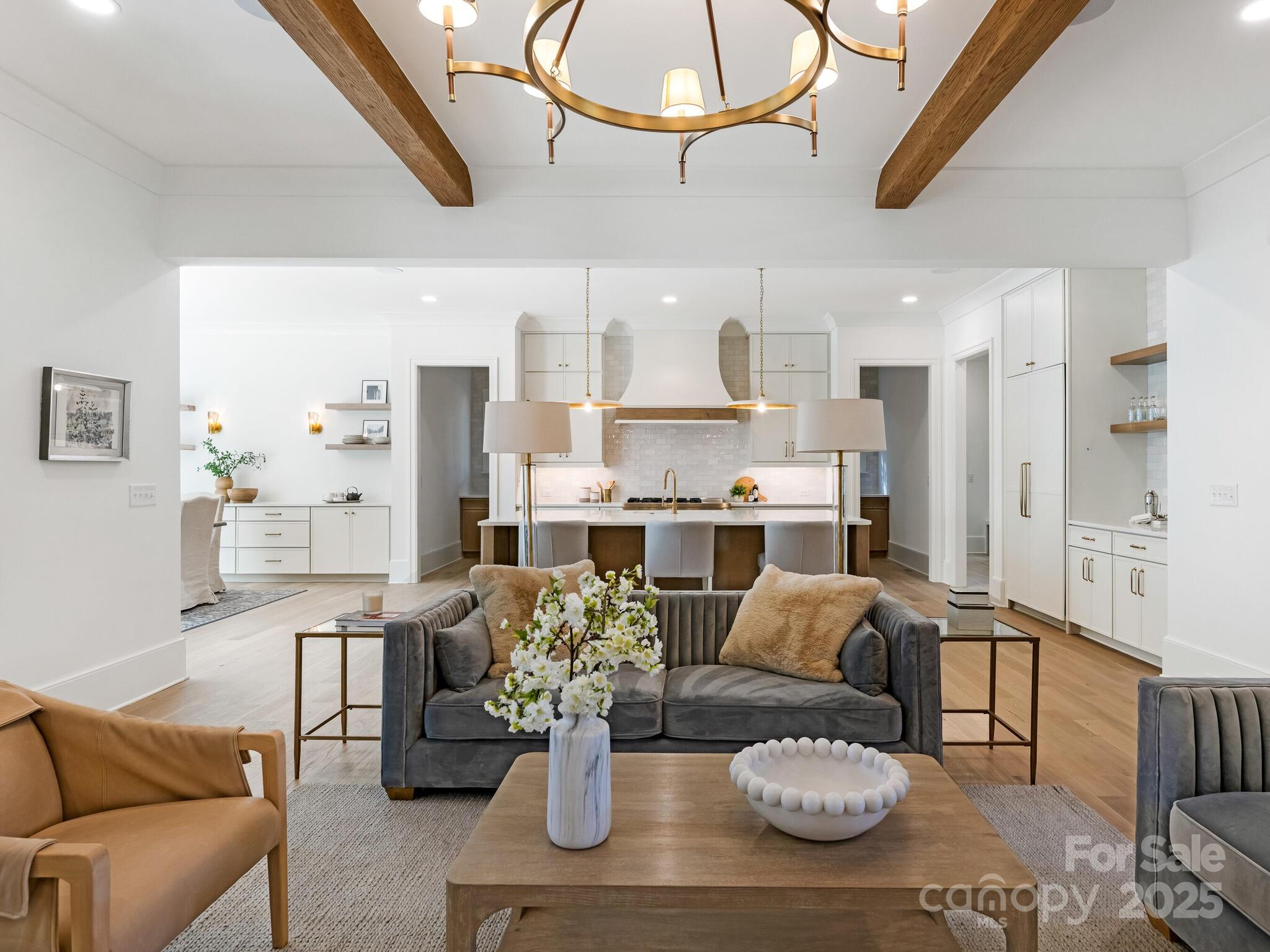 1511 Cavendish Court