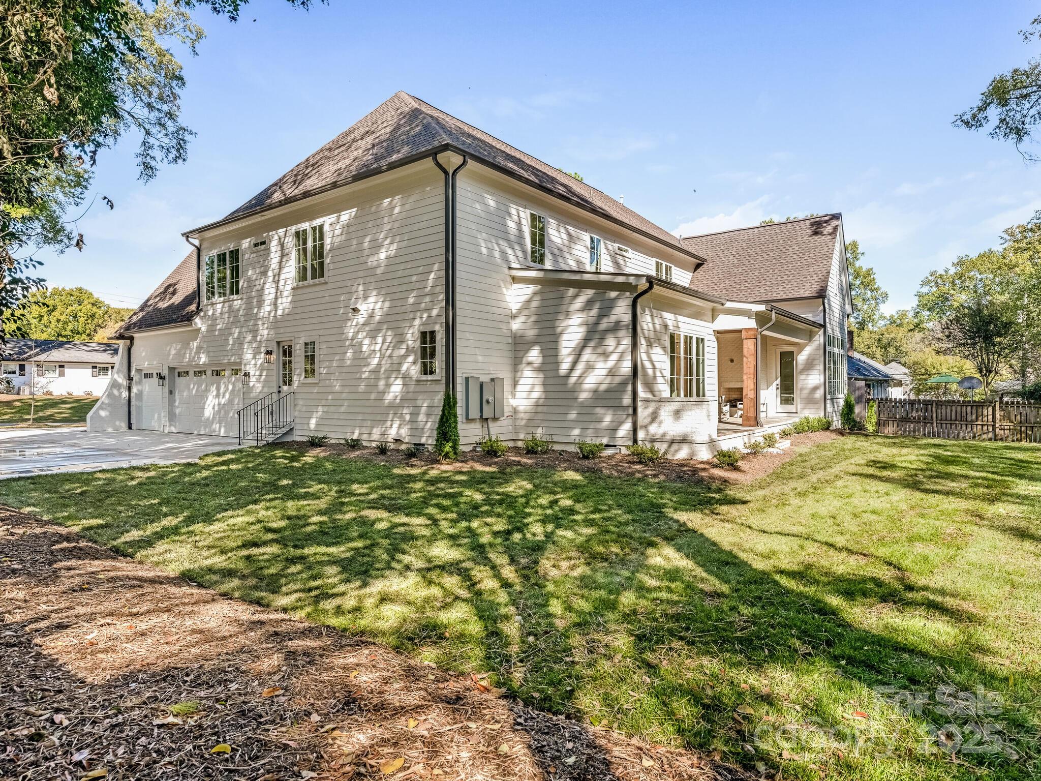 1511 Cavendish Court