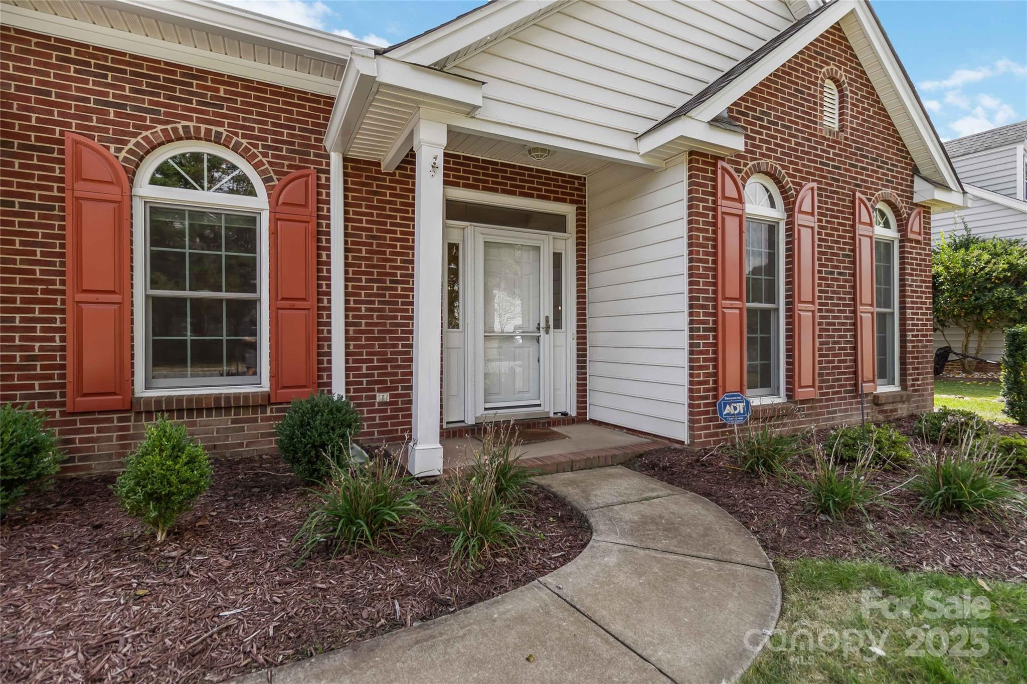 4654 Habersham Court NW