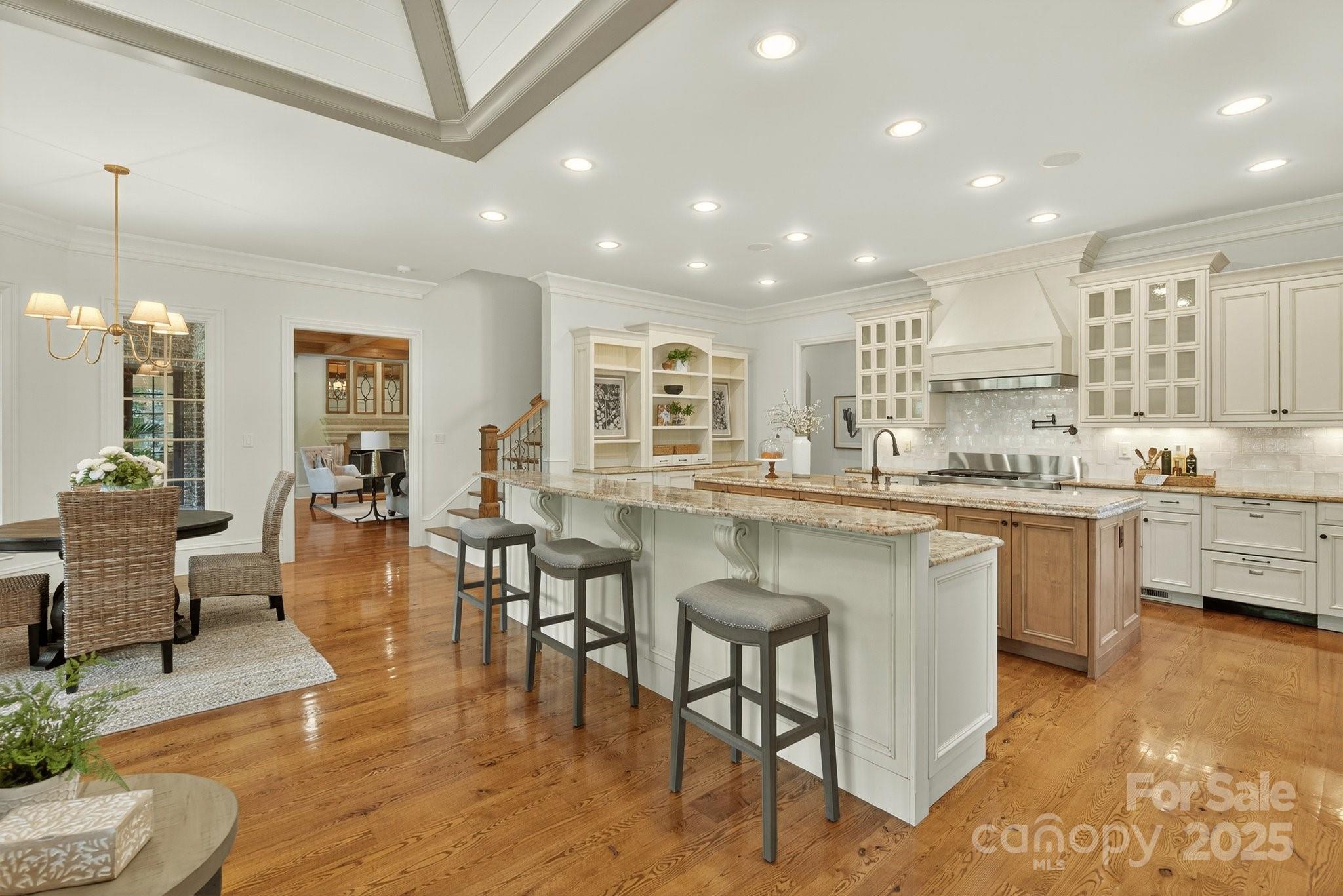 8716 Chewton Glen Drive