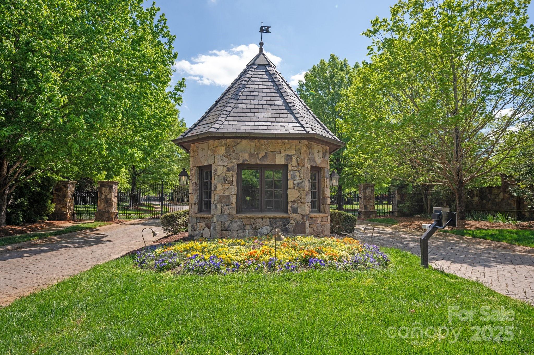 8716 Chewton Glen Drive