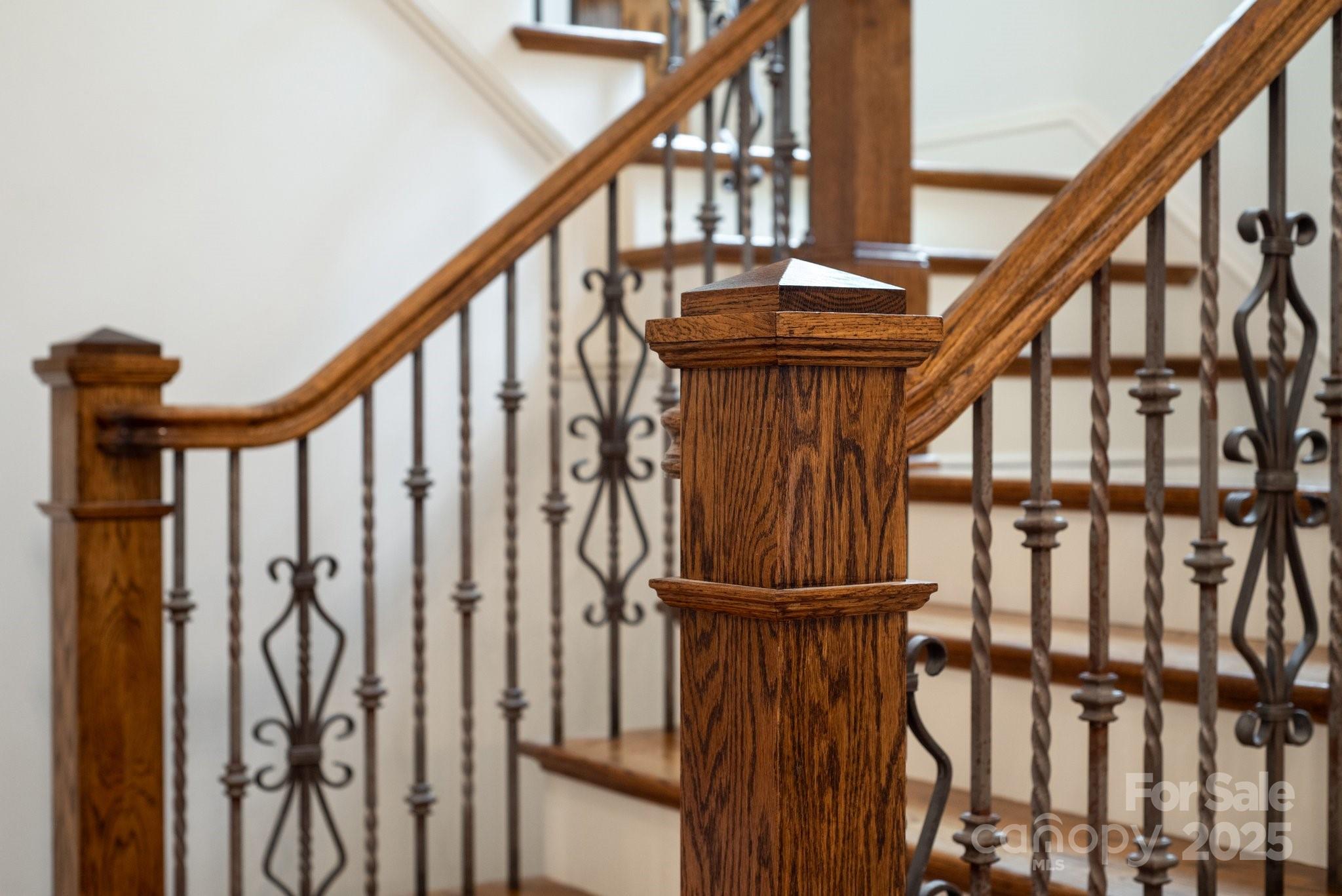 8716 Chewton Glen Drive