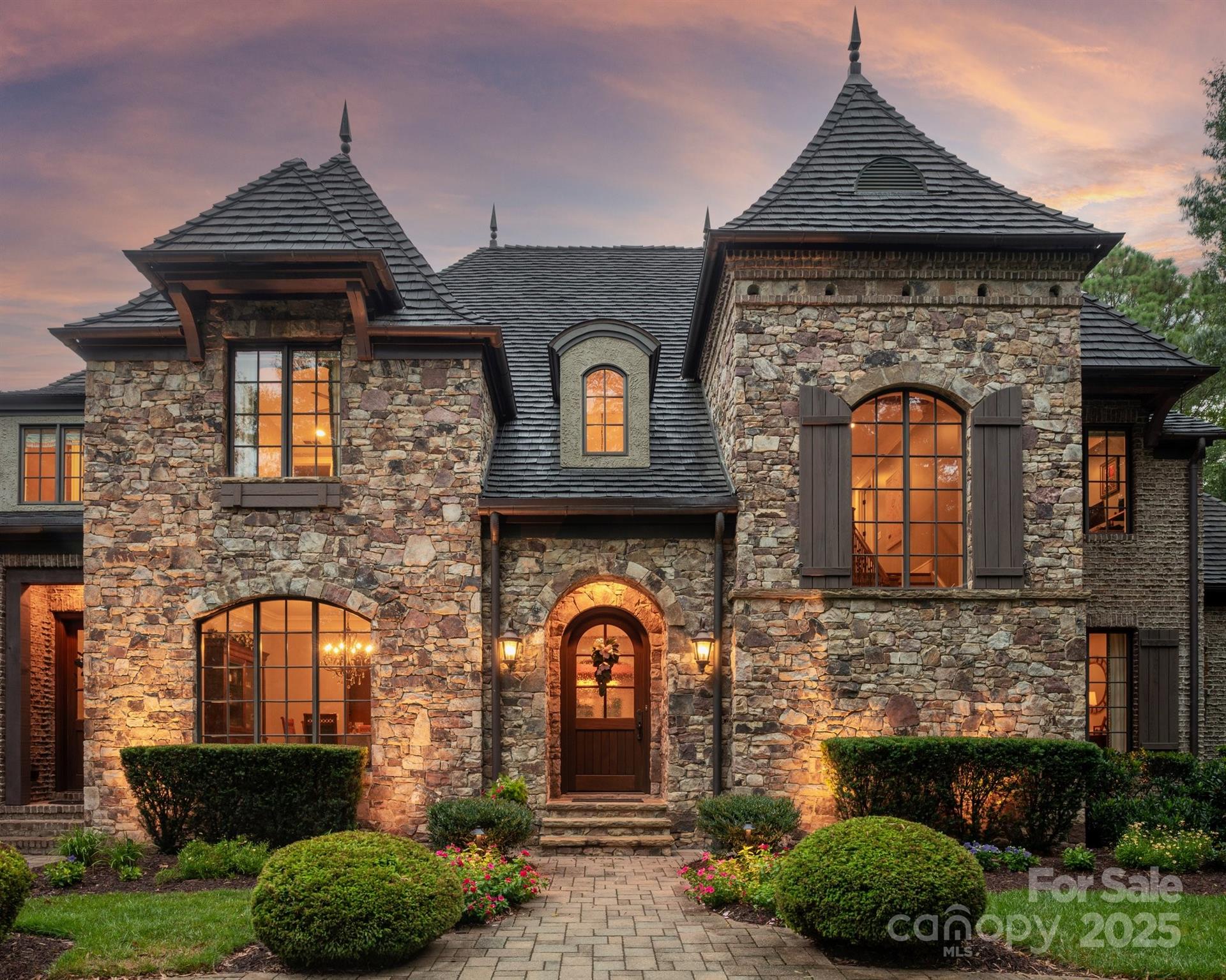 8716 Chewton Glen Drive