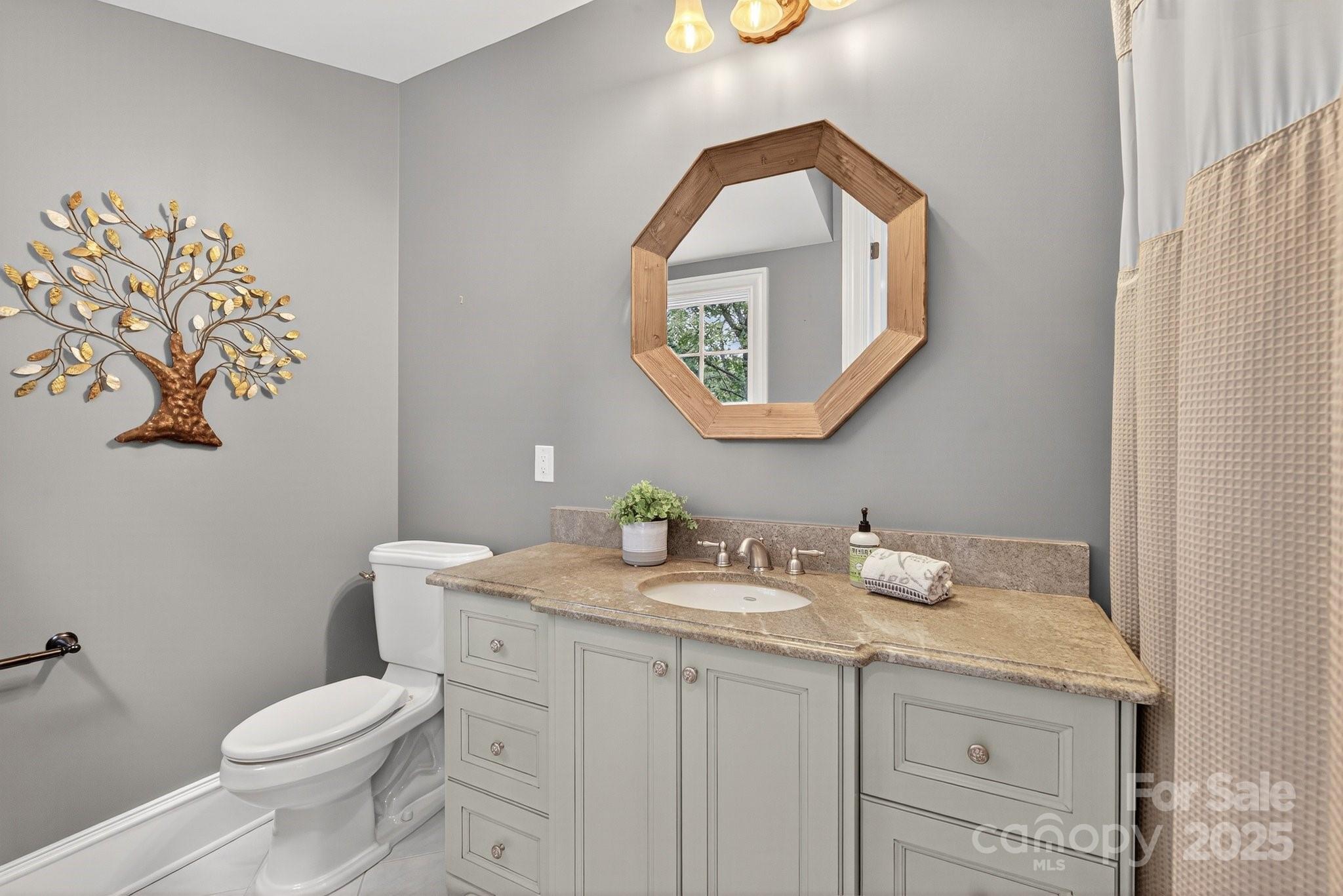 8716 Chewton Glen Drive