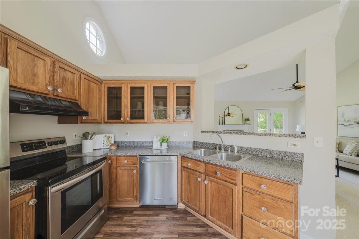 4205 Hounds Run Drive