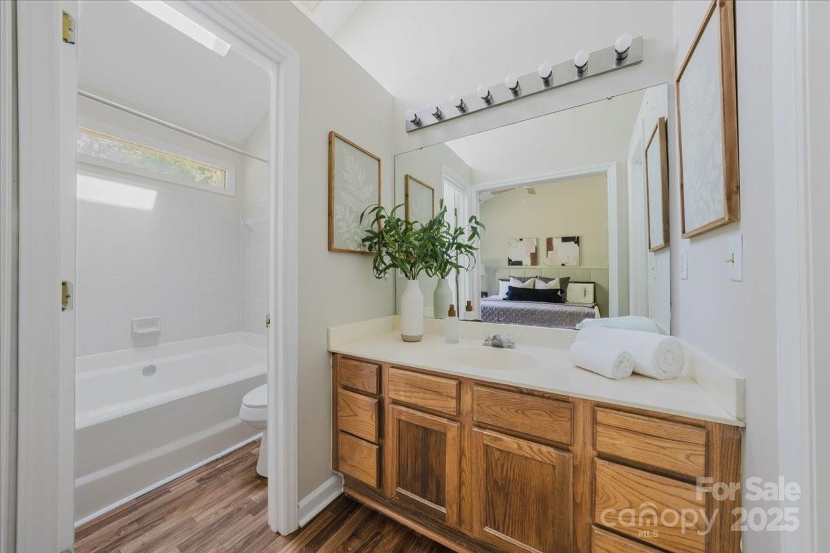 4205 Hounds Run Drive