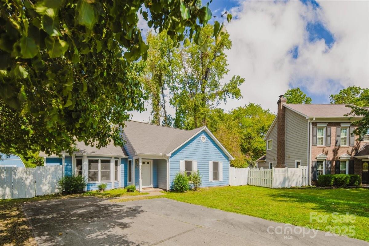 4205 Hounds Run Drive