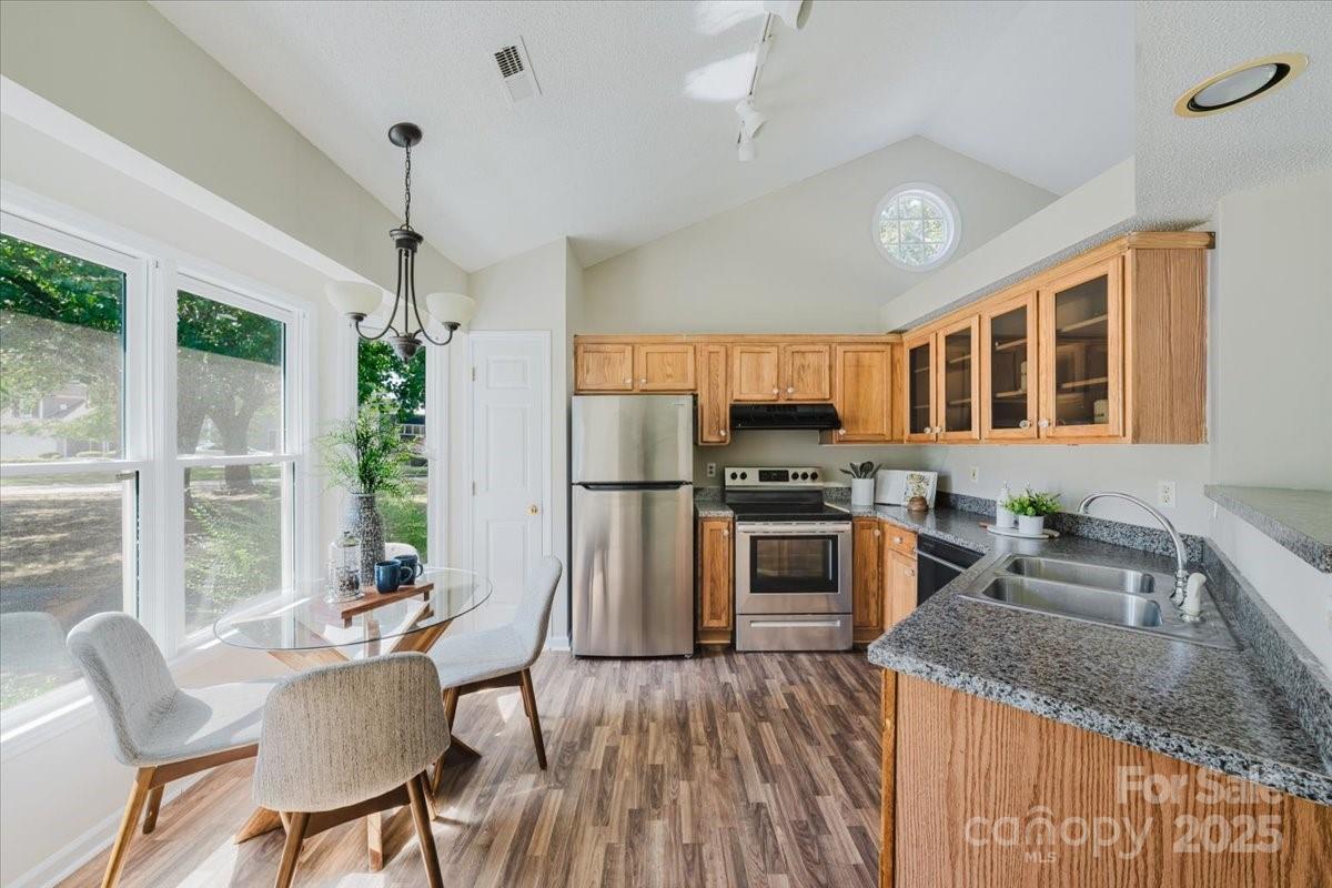 4205 Hounds Run Drive