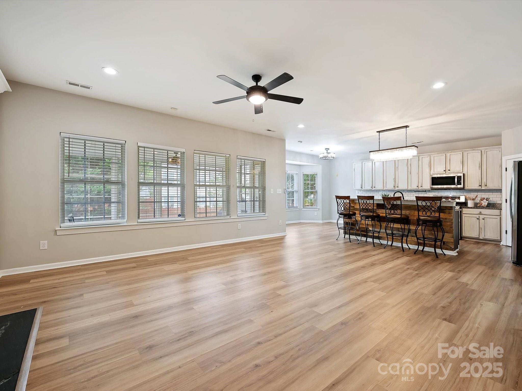 11012 Southfield Drive