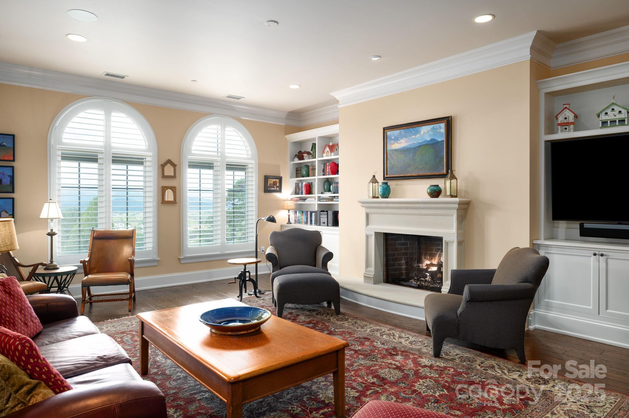 288 Macon Avenue Unit: 103