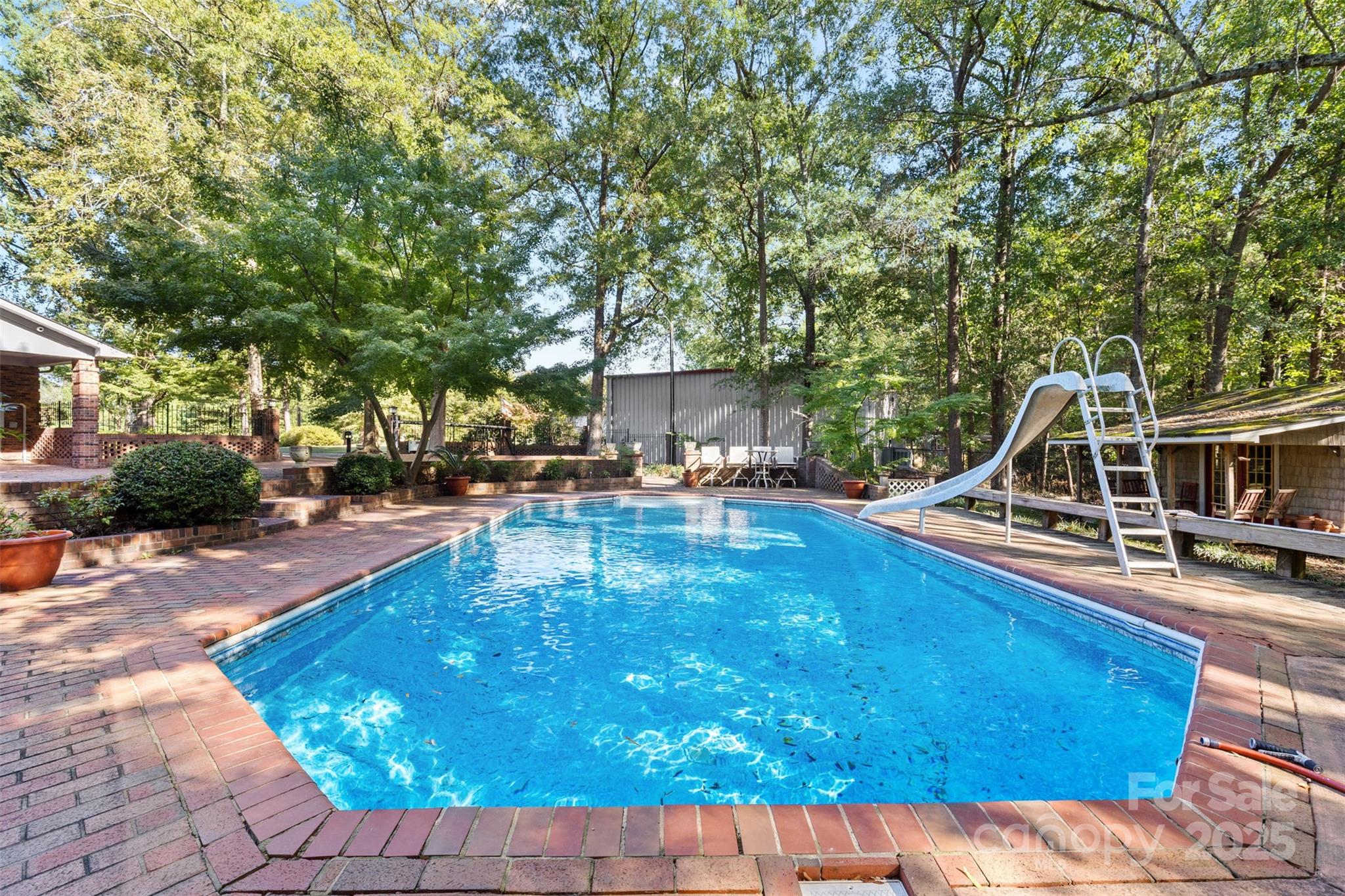 10935 Harrisburg Road