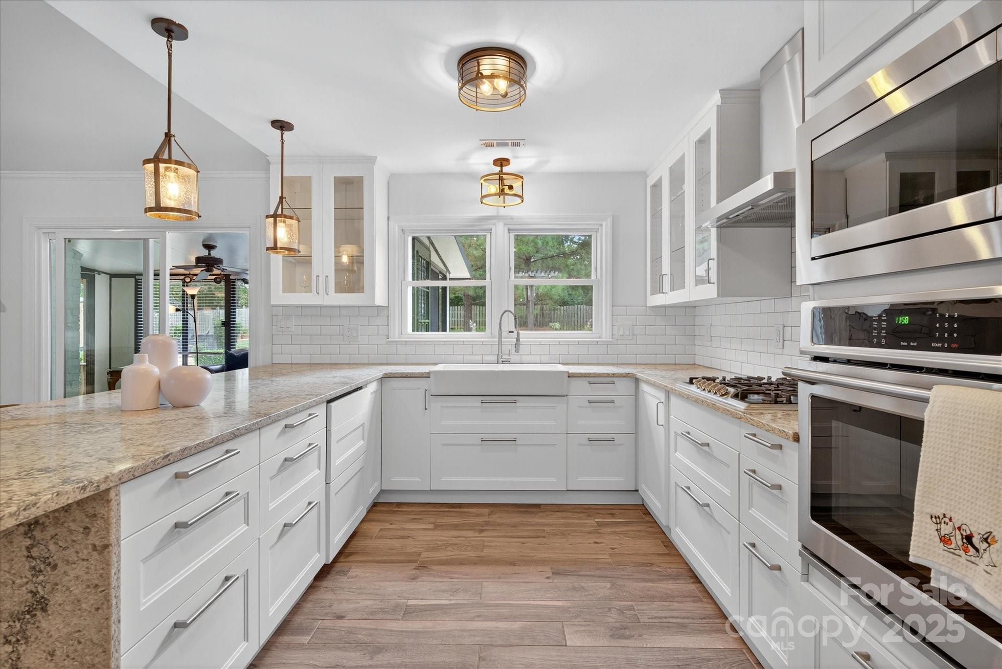 11710 Buckstone Lane