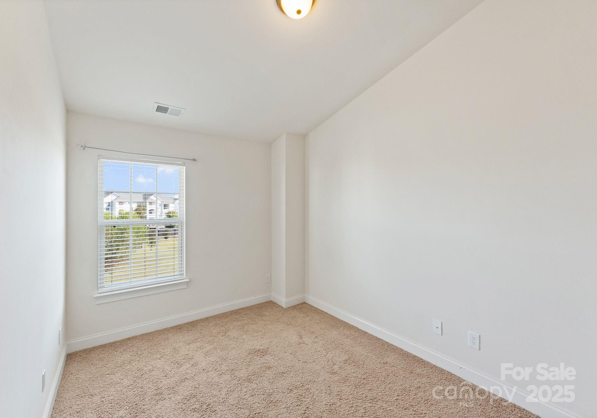 193 Halton Crossing Drive SW