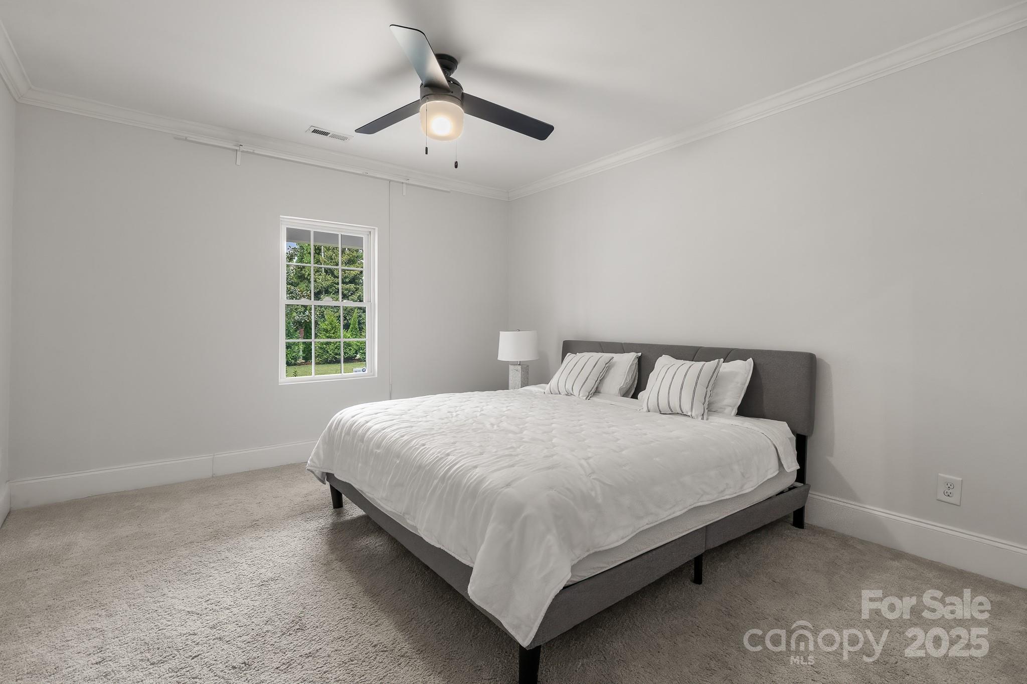 1121 S Wendover Road