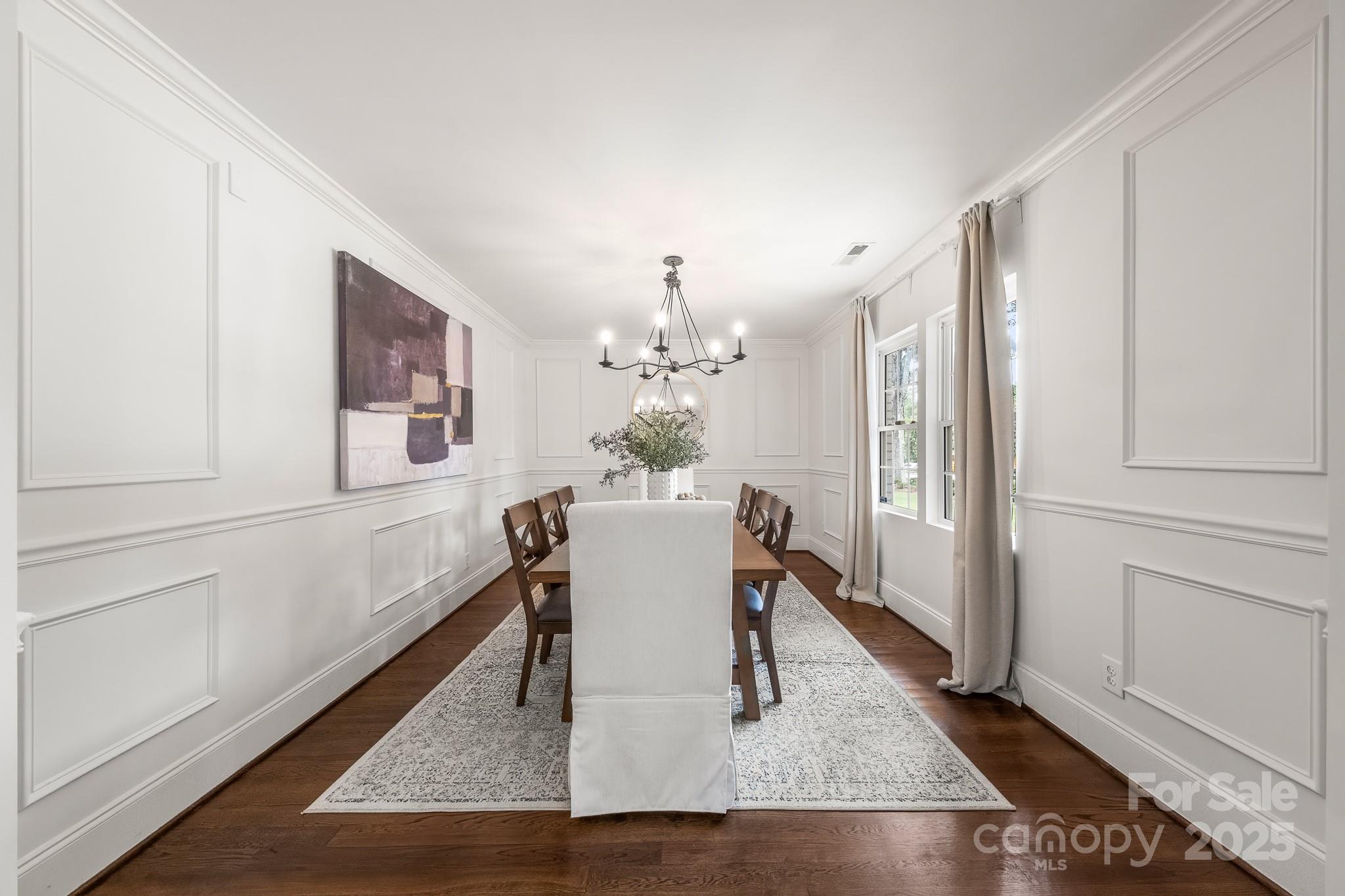 1121 S Wendover Road