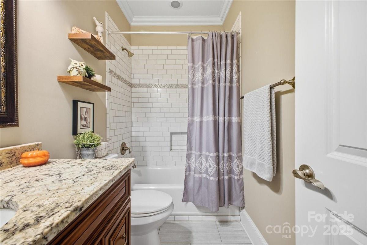 7511 Pine Glade Drive