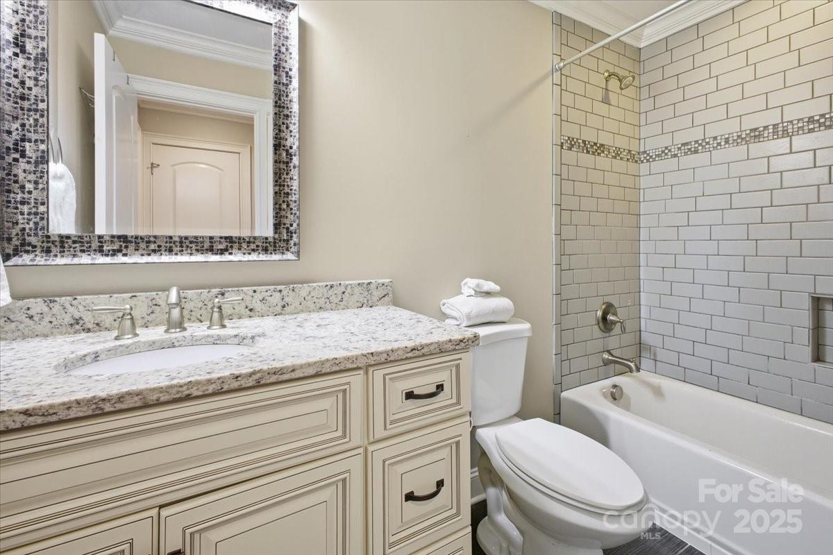 7511 Pine Glade Drive