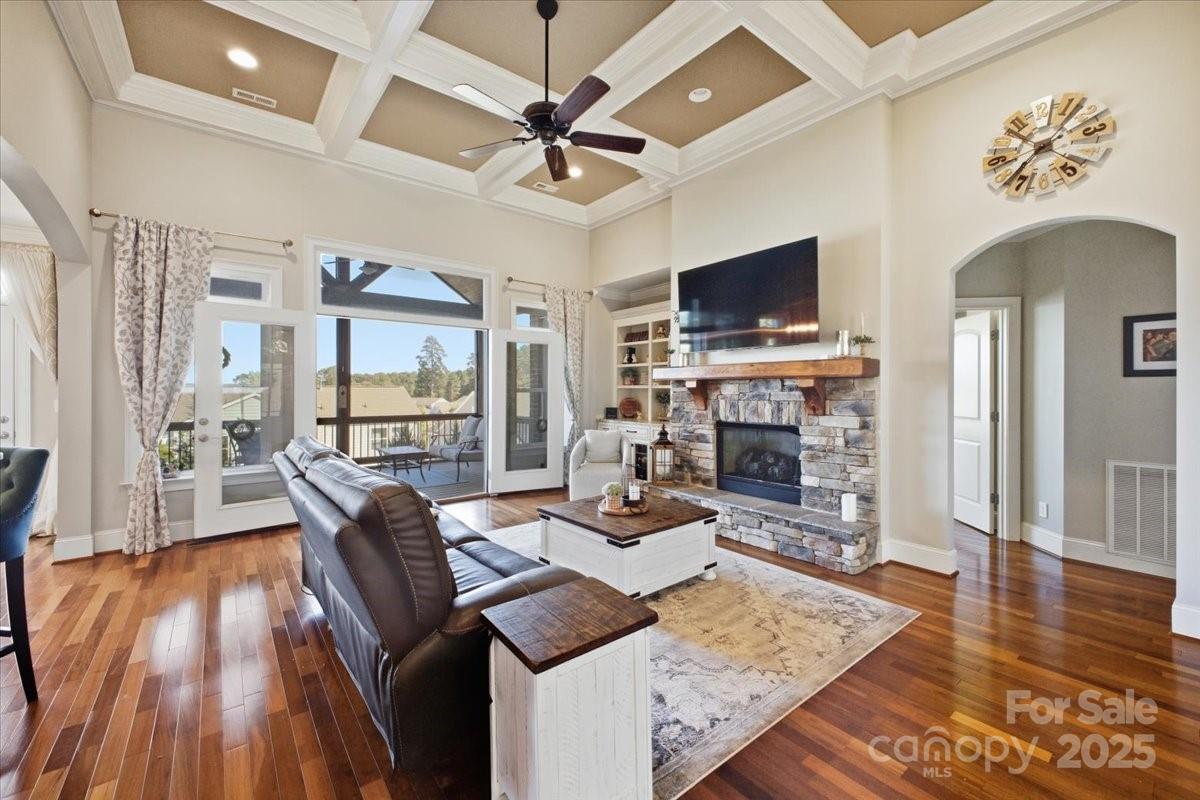 7511 Pine Glade Drive