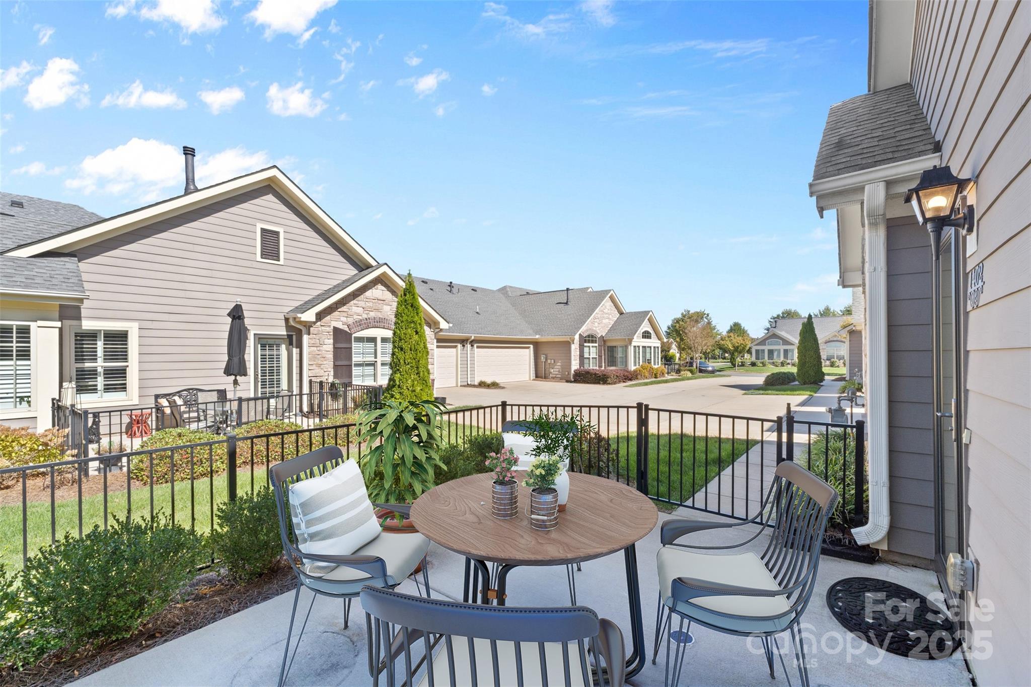 1402 Somersby Circle