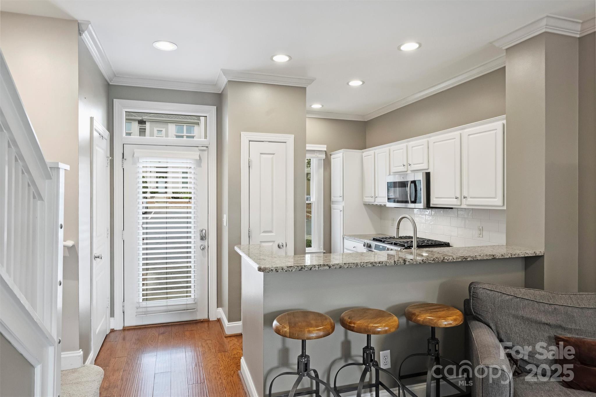 1073 Park West Drive