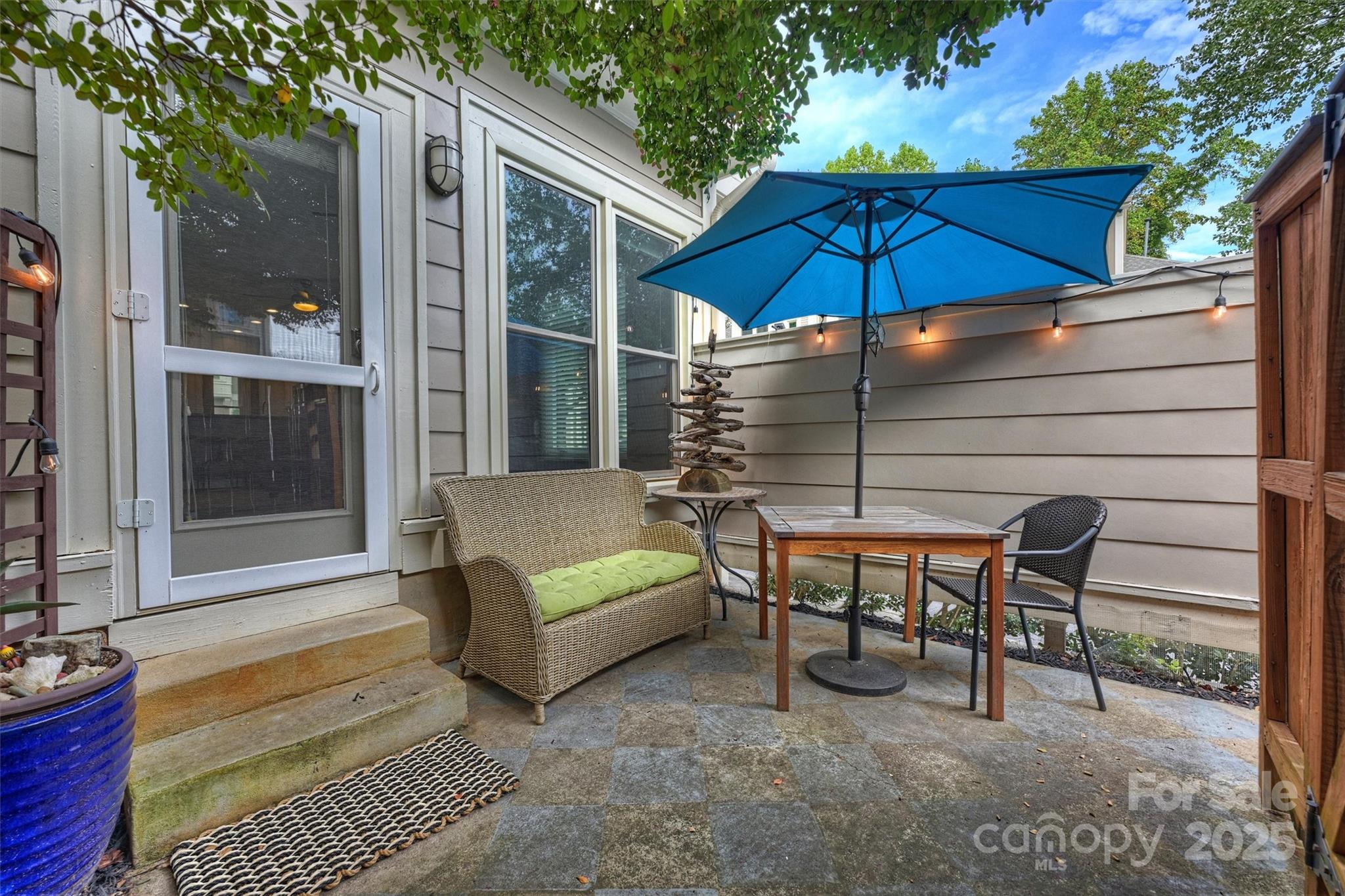 1073 Park West Drive