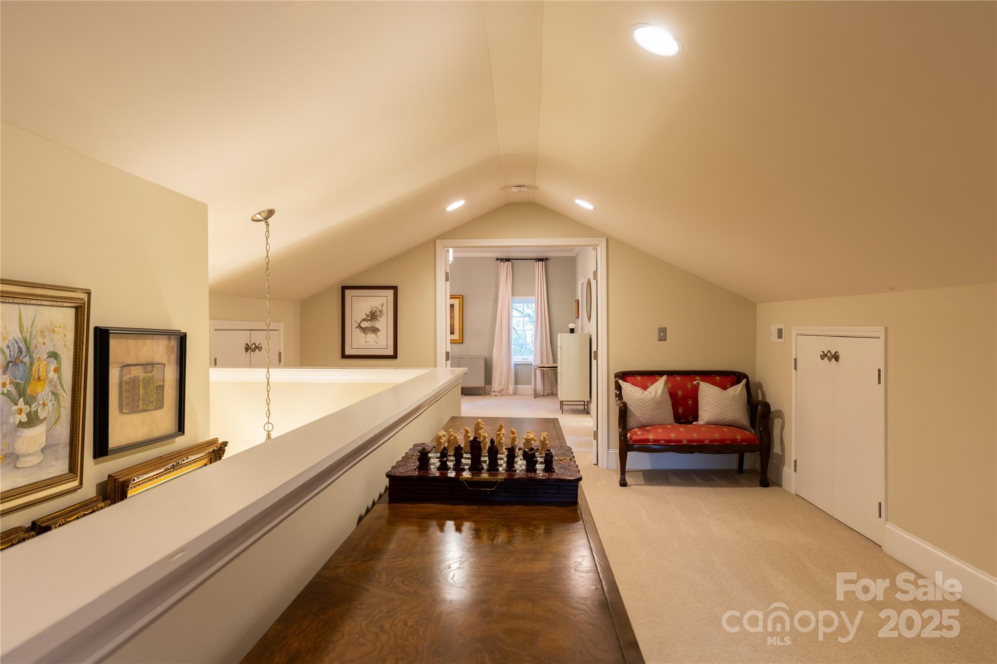 802 E Franklin Street