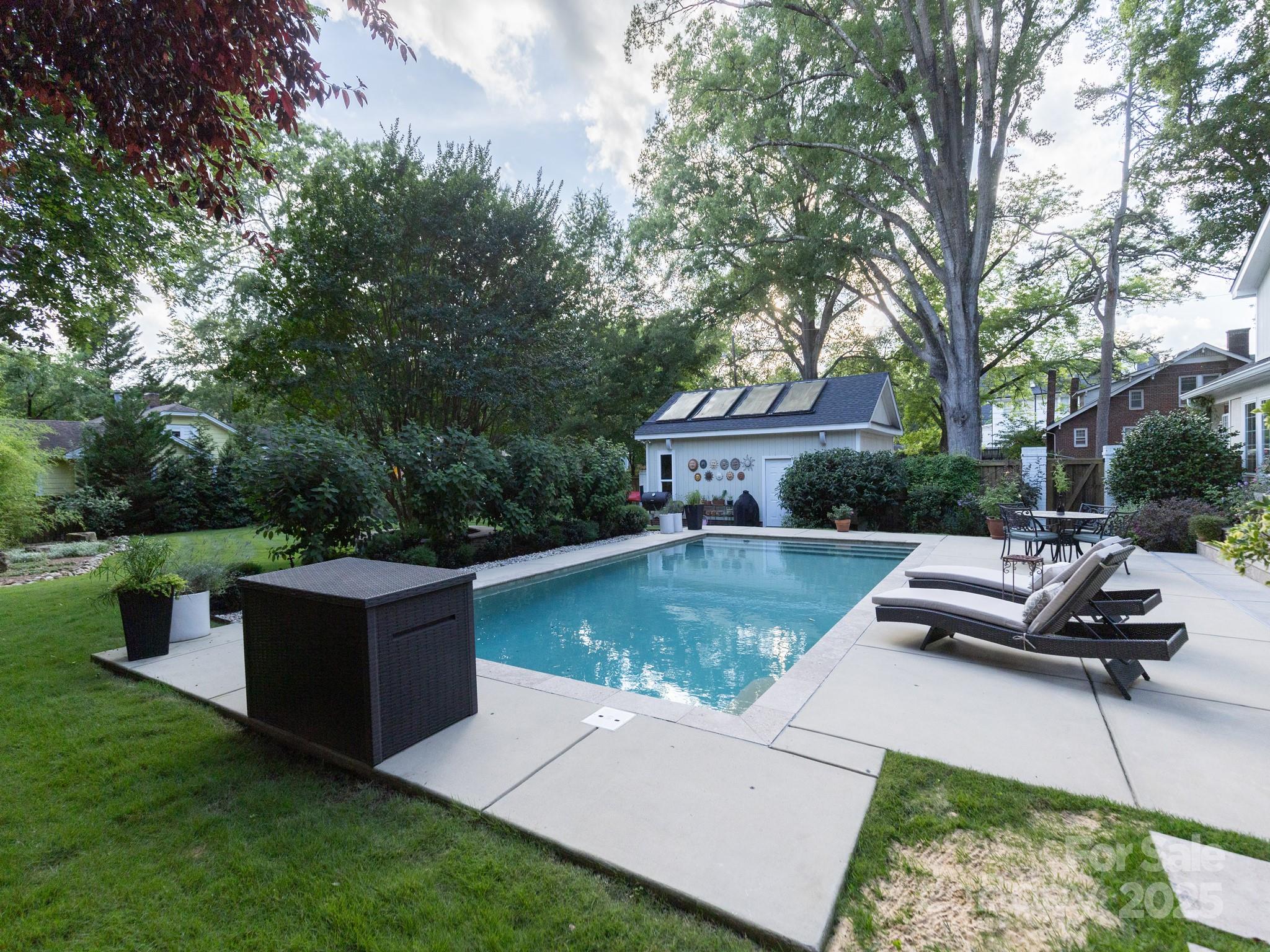 802 E Franklin Street