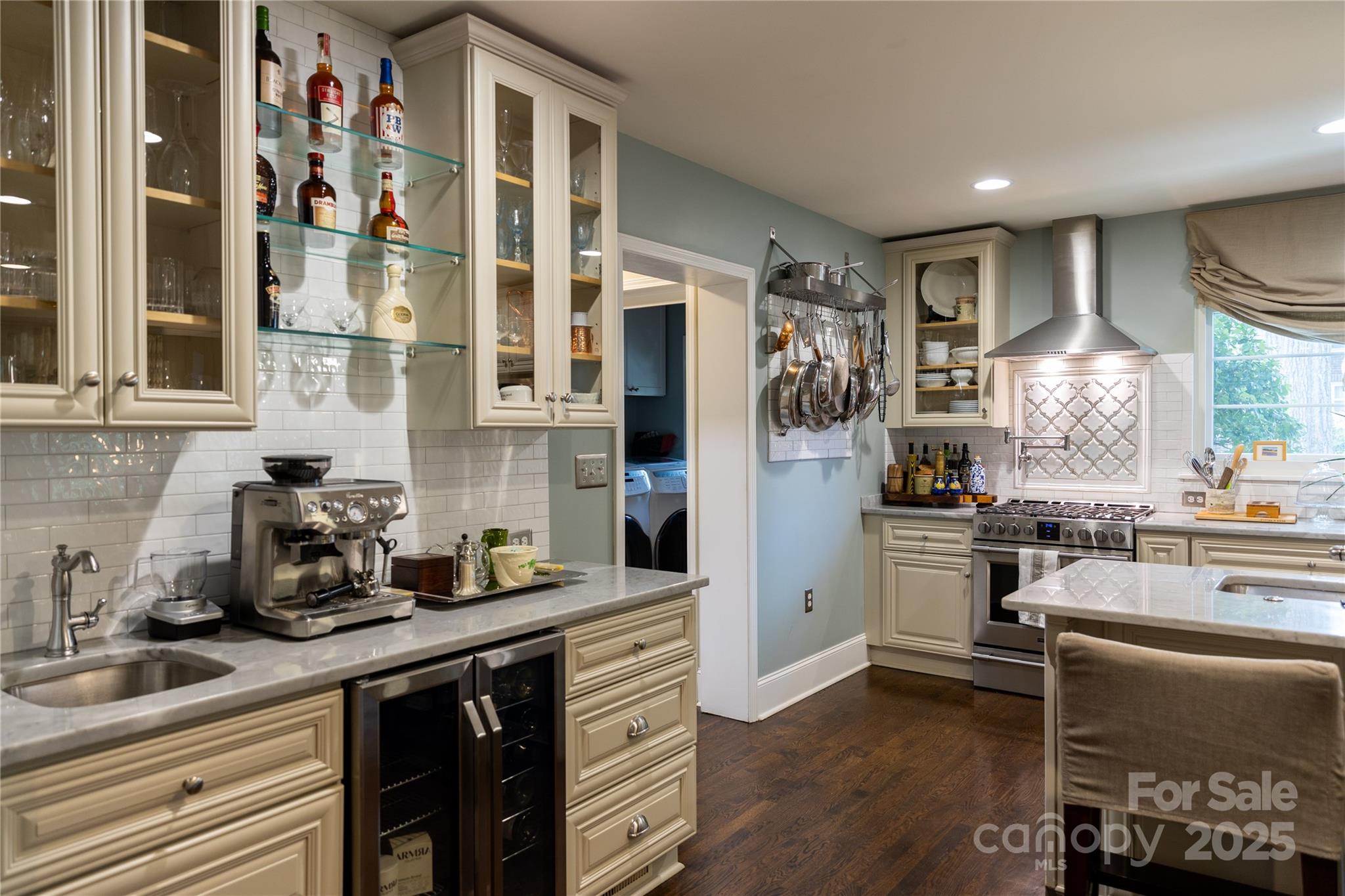 802 E Franklin Street