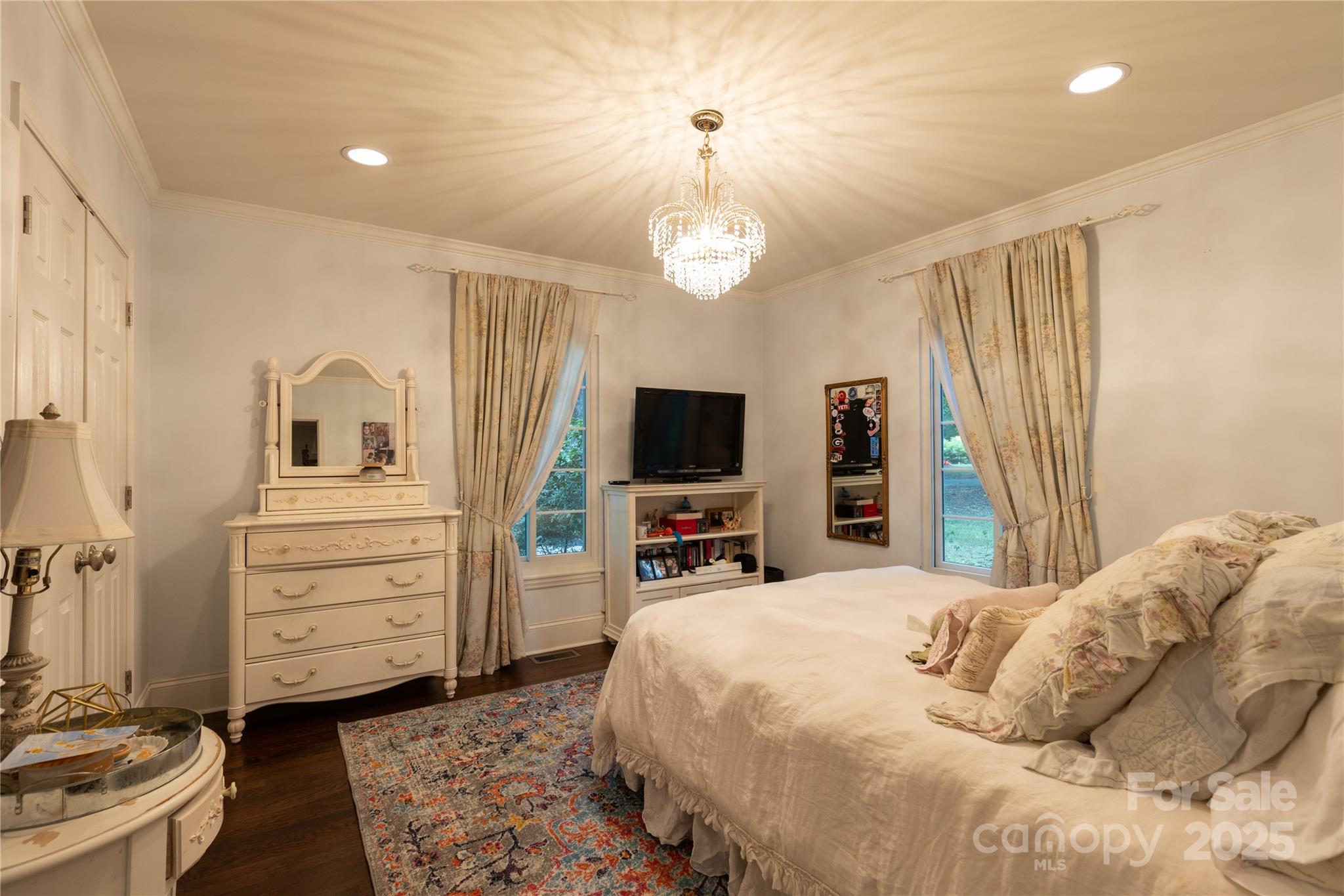 802 E Franklin Street