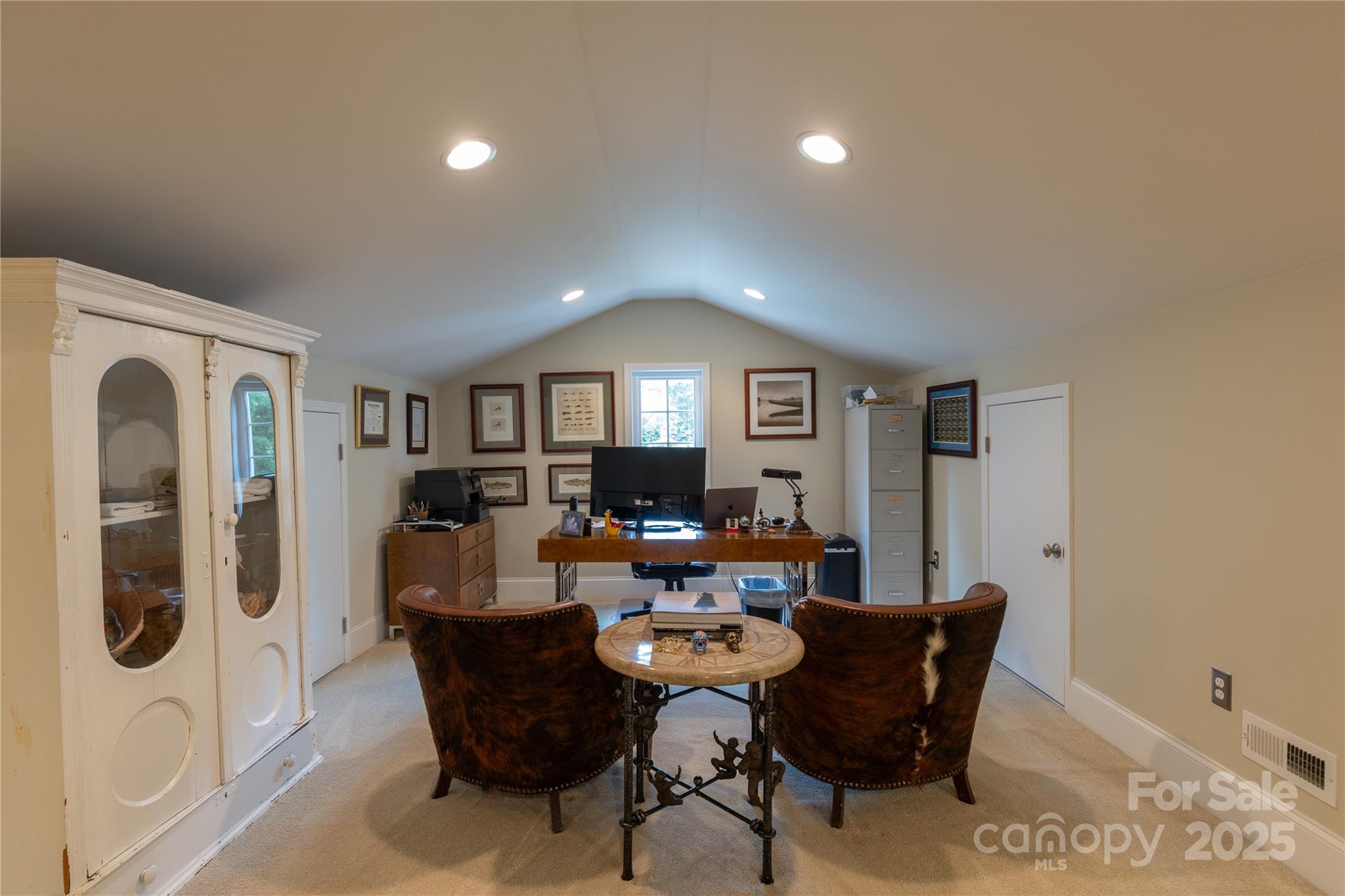 802 E Franklin Street