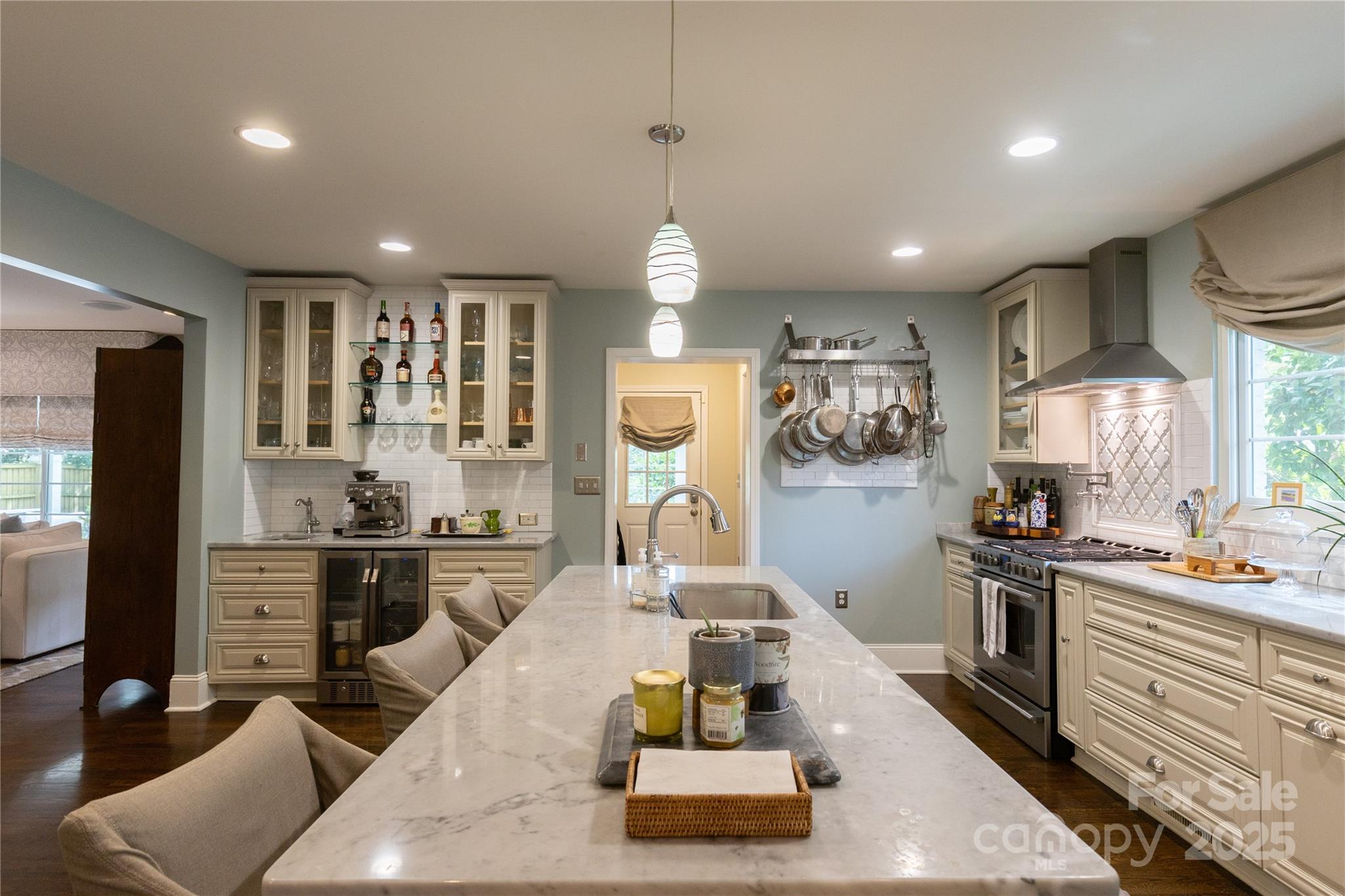 802 E Franklin Street