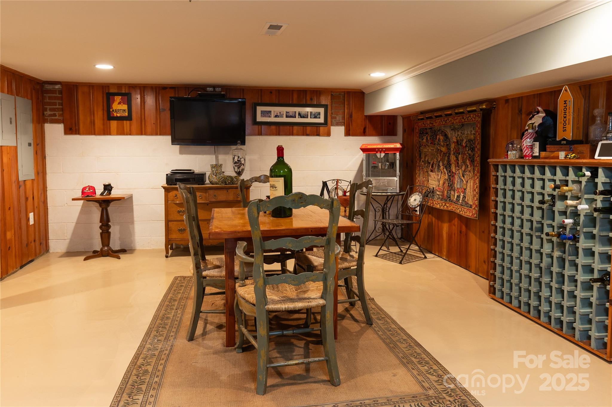 802 E Franklin Street