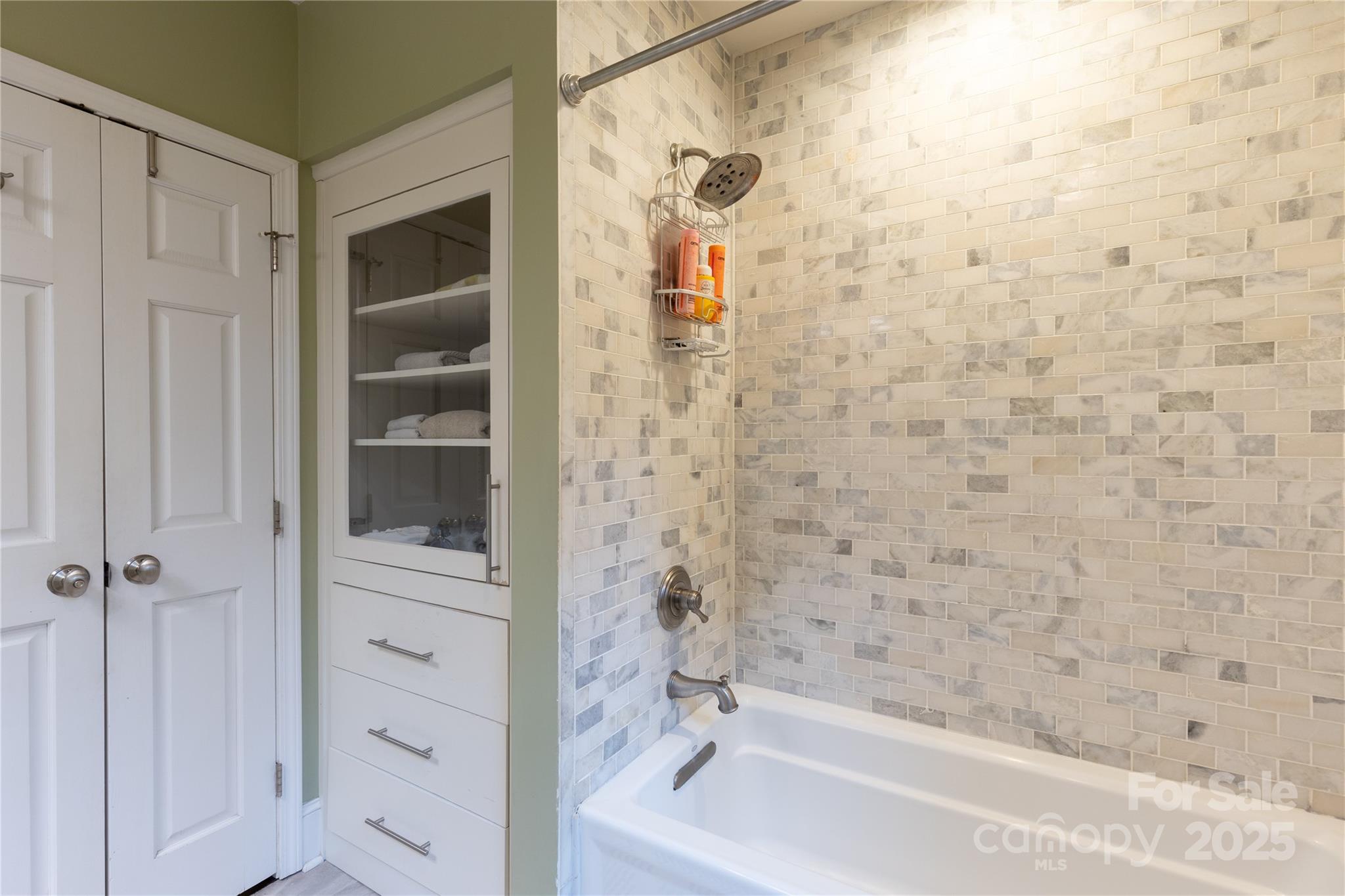 802 E Franklin Street