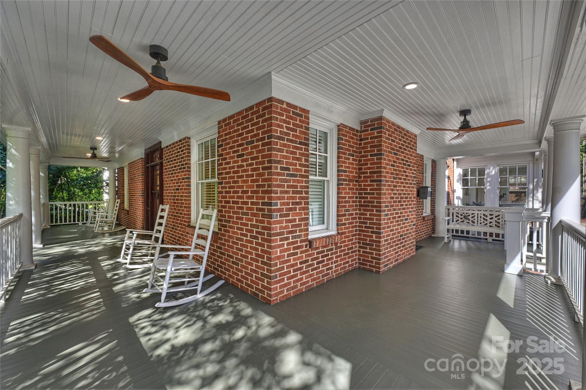 2126 Dilworth Road E