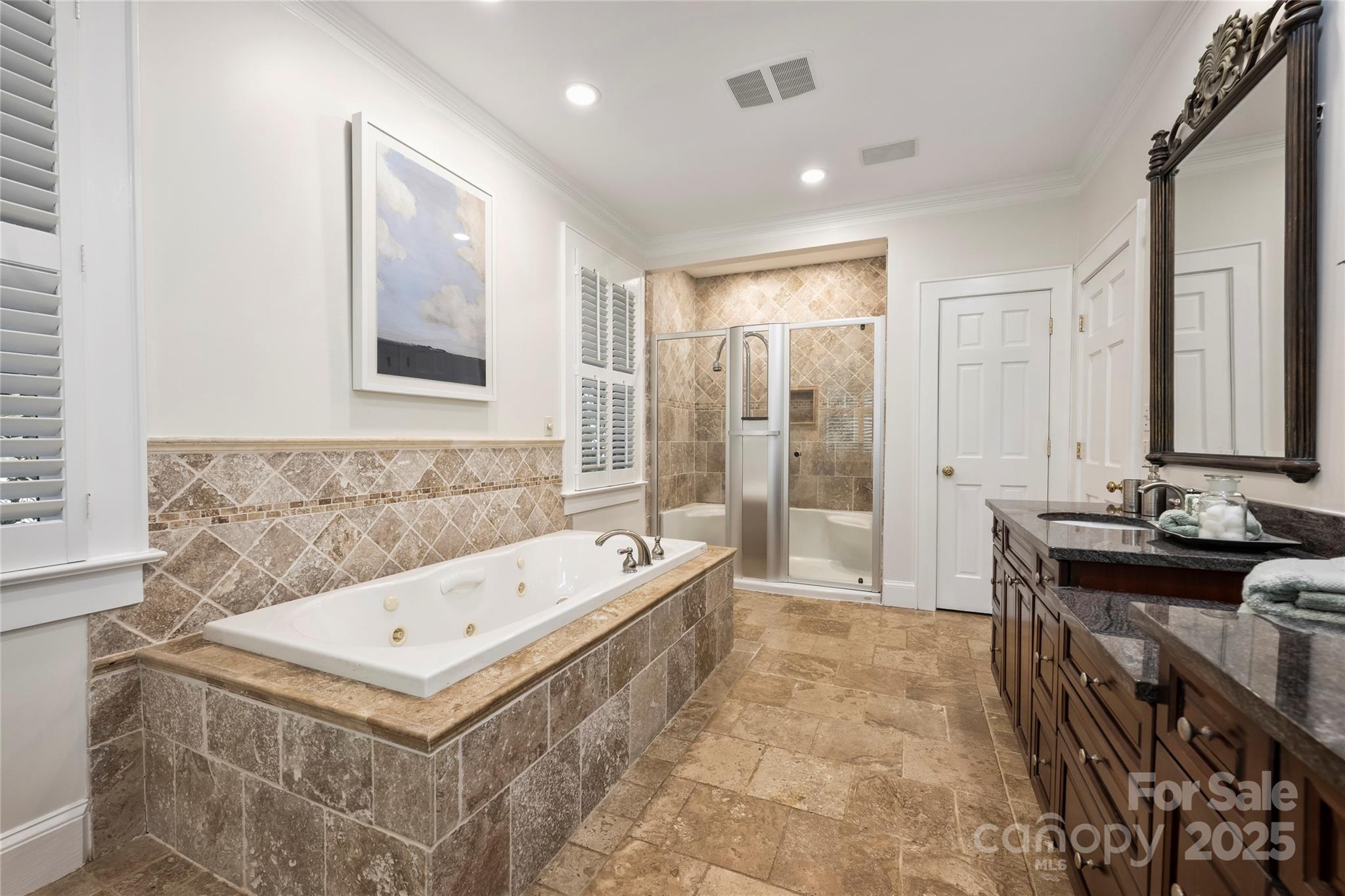 2126 Dilworth Road E