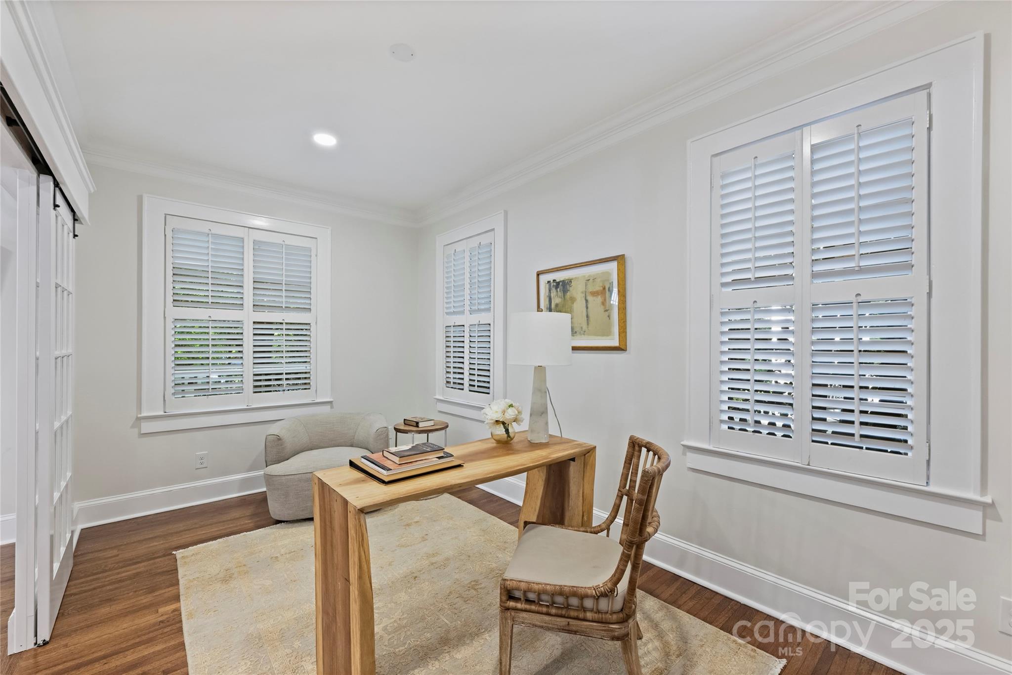 2126 Dilworth Road E