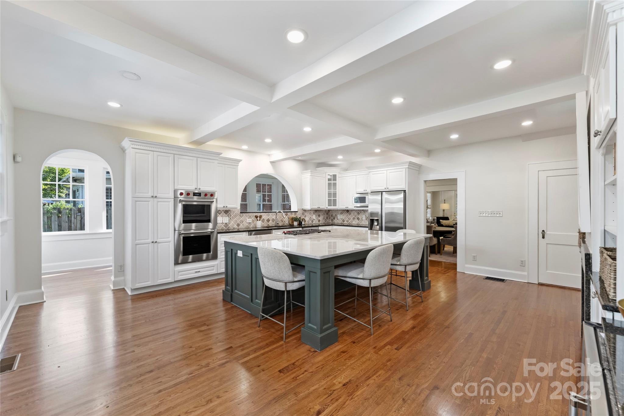 2126 Dilworth Road E