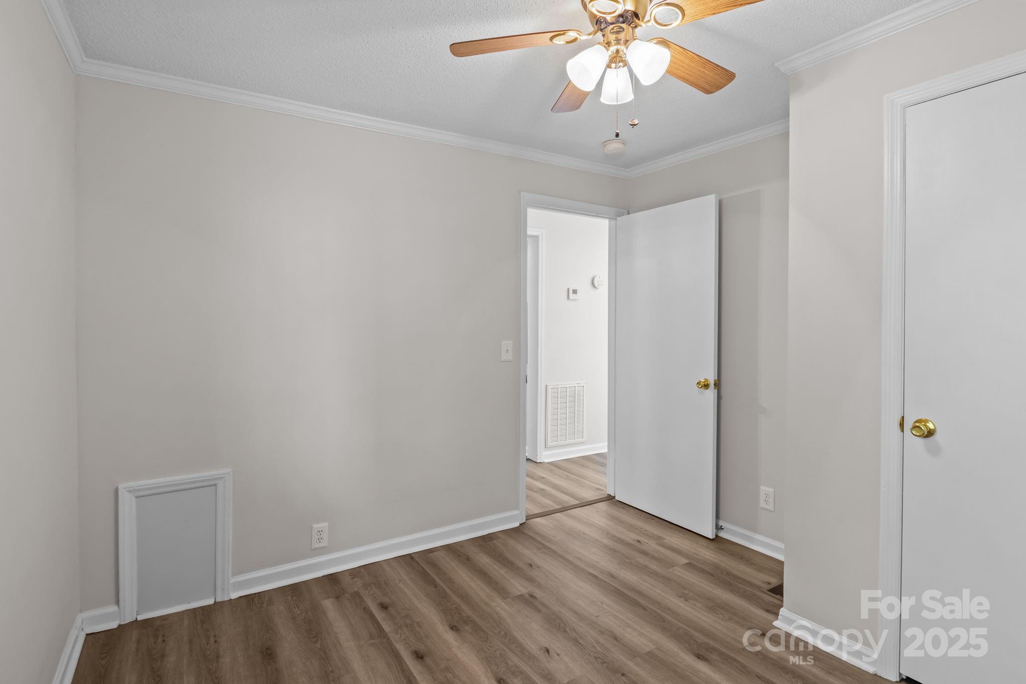 1004 Plymouth Street