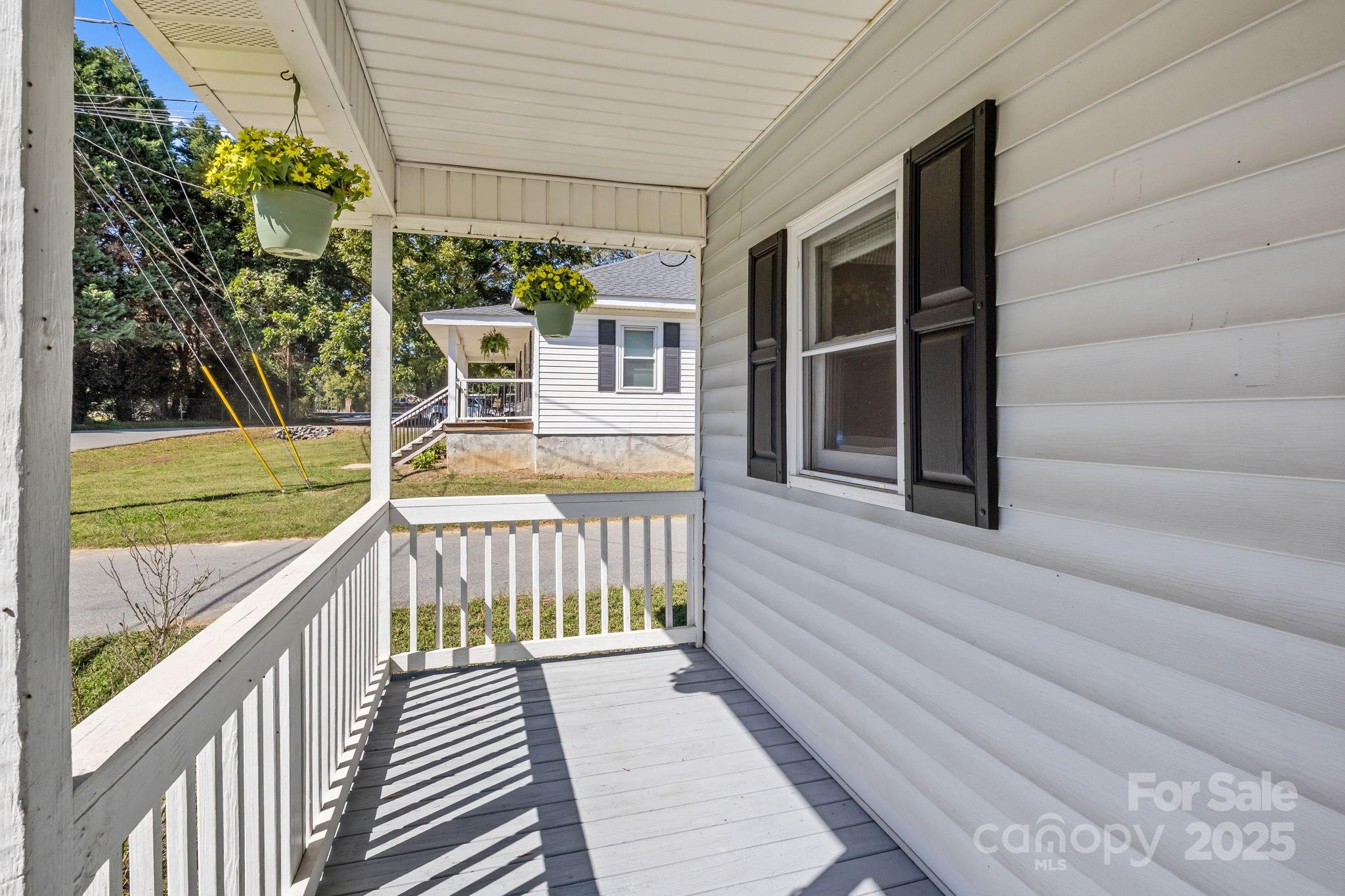 1004 Plymouth Street