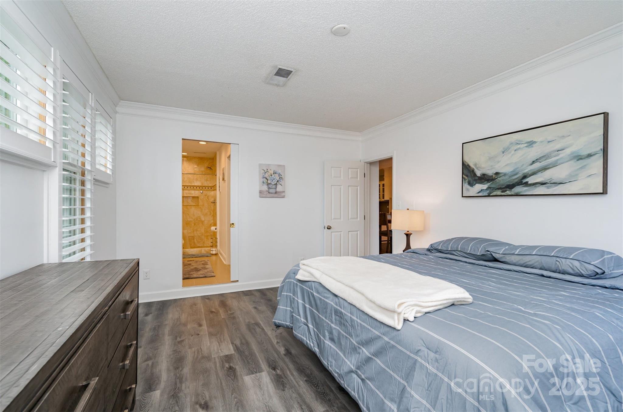 9041 J M Keynes Drive