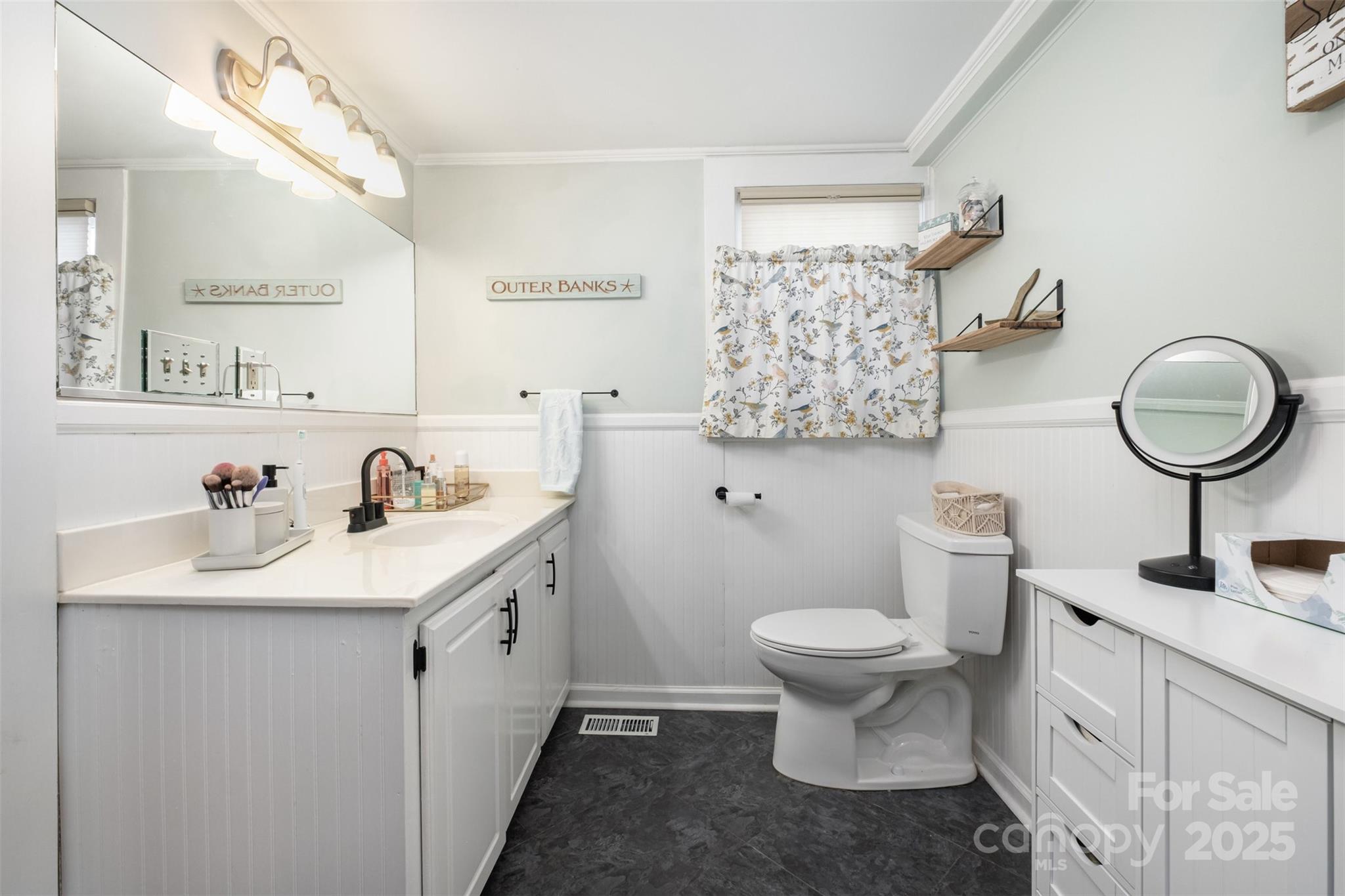 10 Willowbrook Drive NW